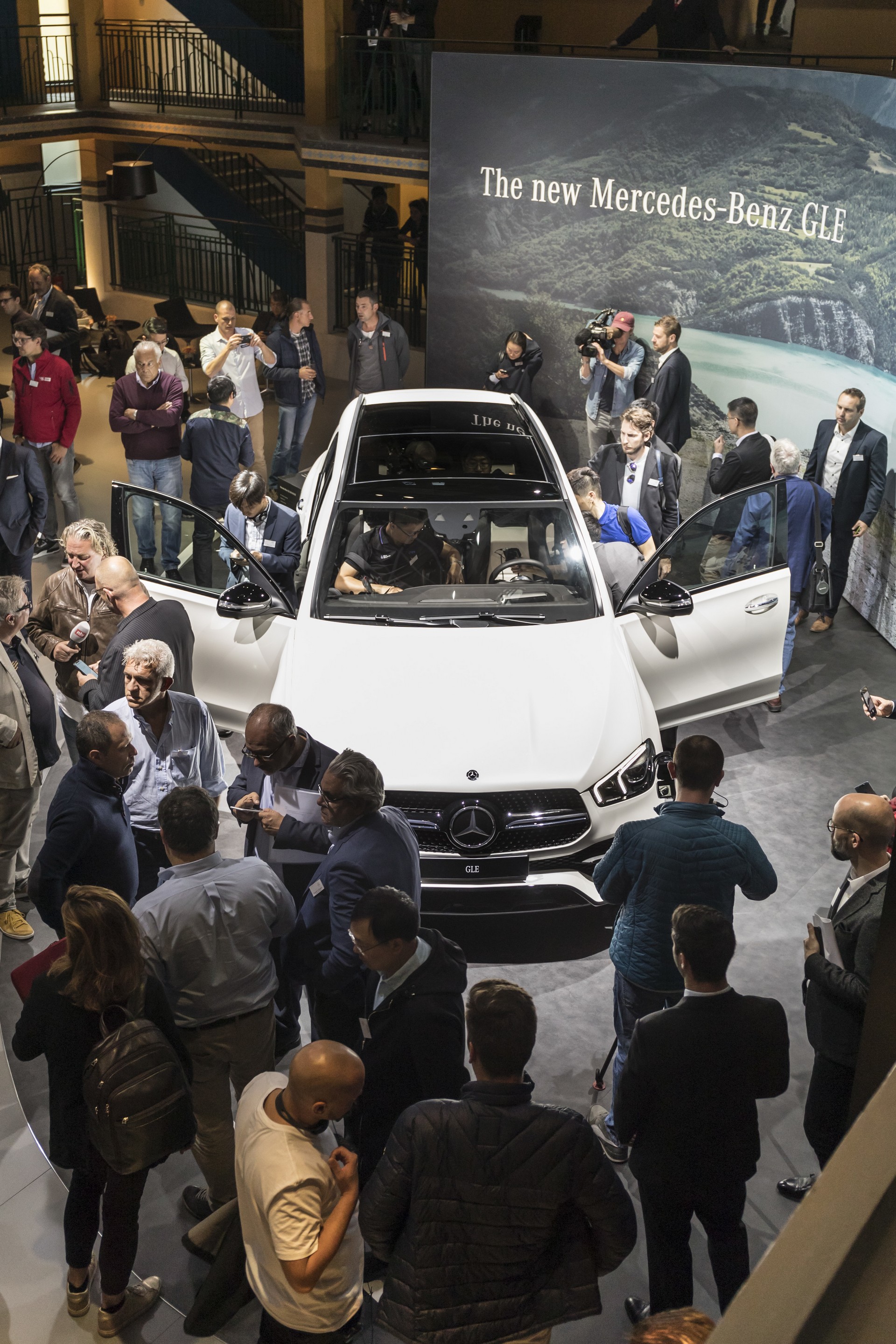 Mercedes-GLE-6 Mercedes A35, GLE, EQC And Smart Forease Concept Debut In Paris