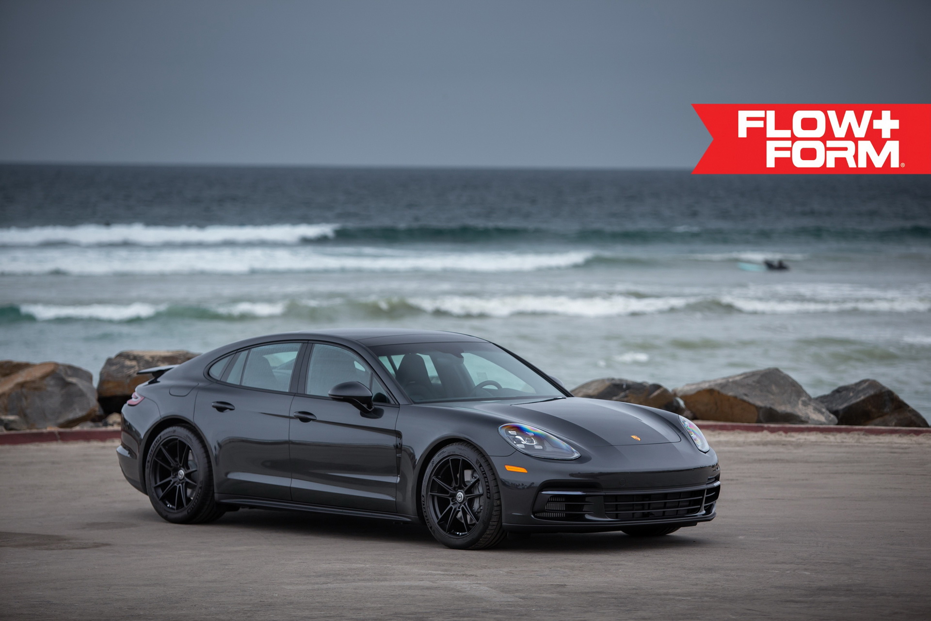 porsche panamera 4s hre wheels tarmac 1 Porsche Panamera 4S Straps On ‘Tarmac’ (i.e. Black) Custom Wheels