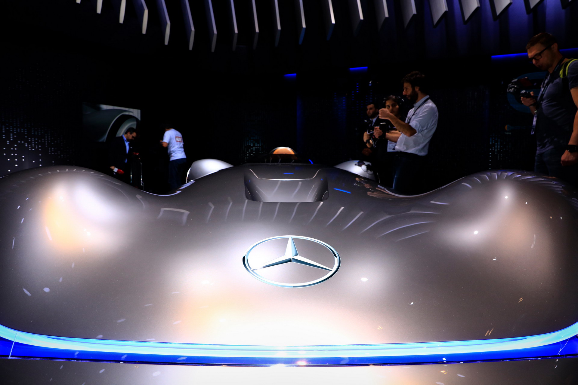 Mercedes B117 2018 Paris Auto Show Gallery: Mercedes-Benz