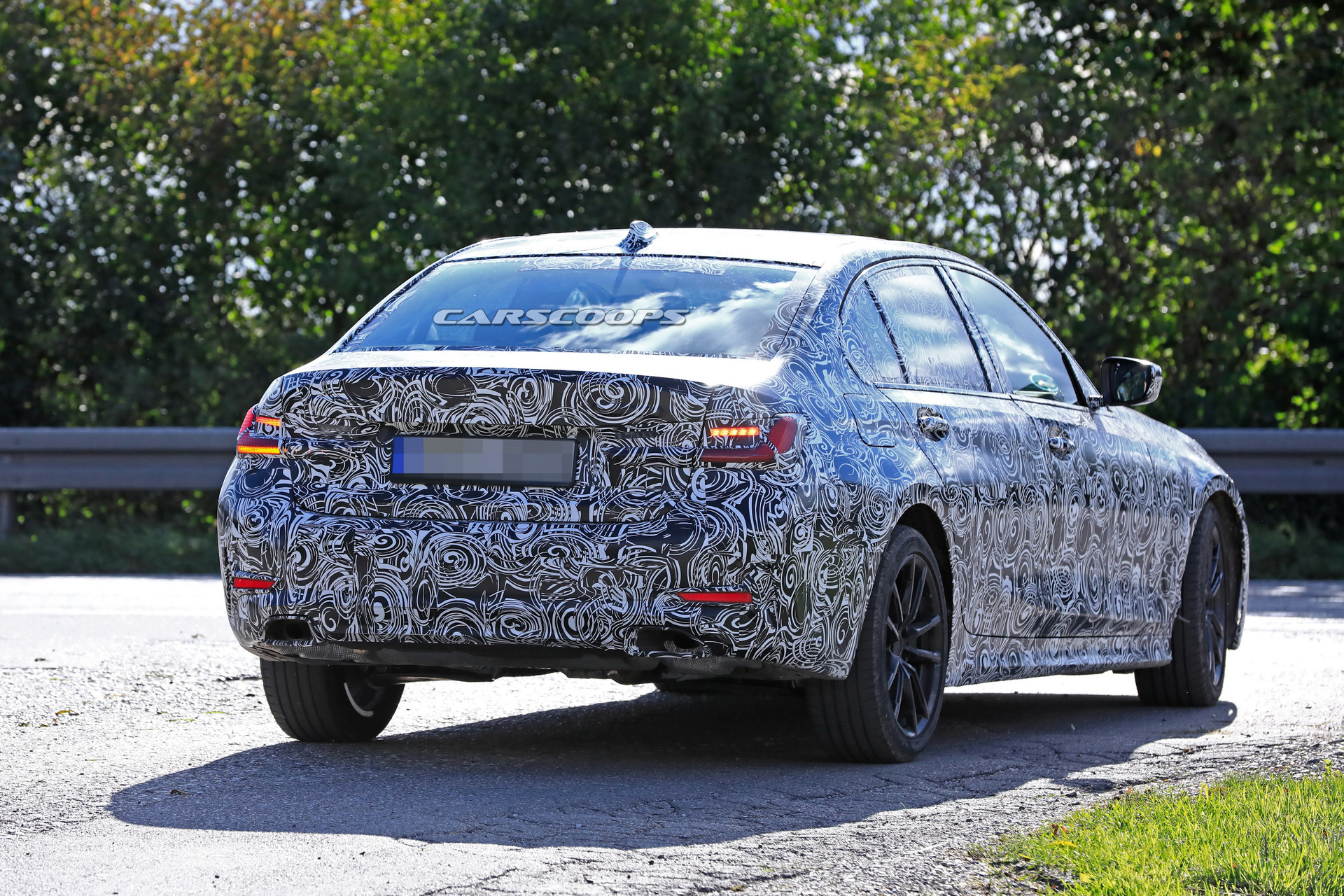 2019 bmw 3 series lwb spy shots-16 2019 BMW 3-Series Long Wheelbase Stretches Out In First Spy Images