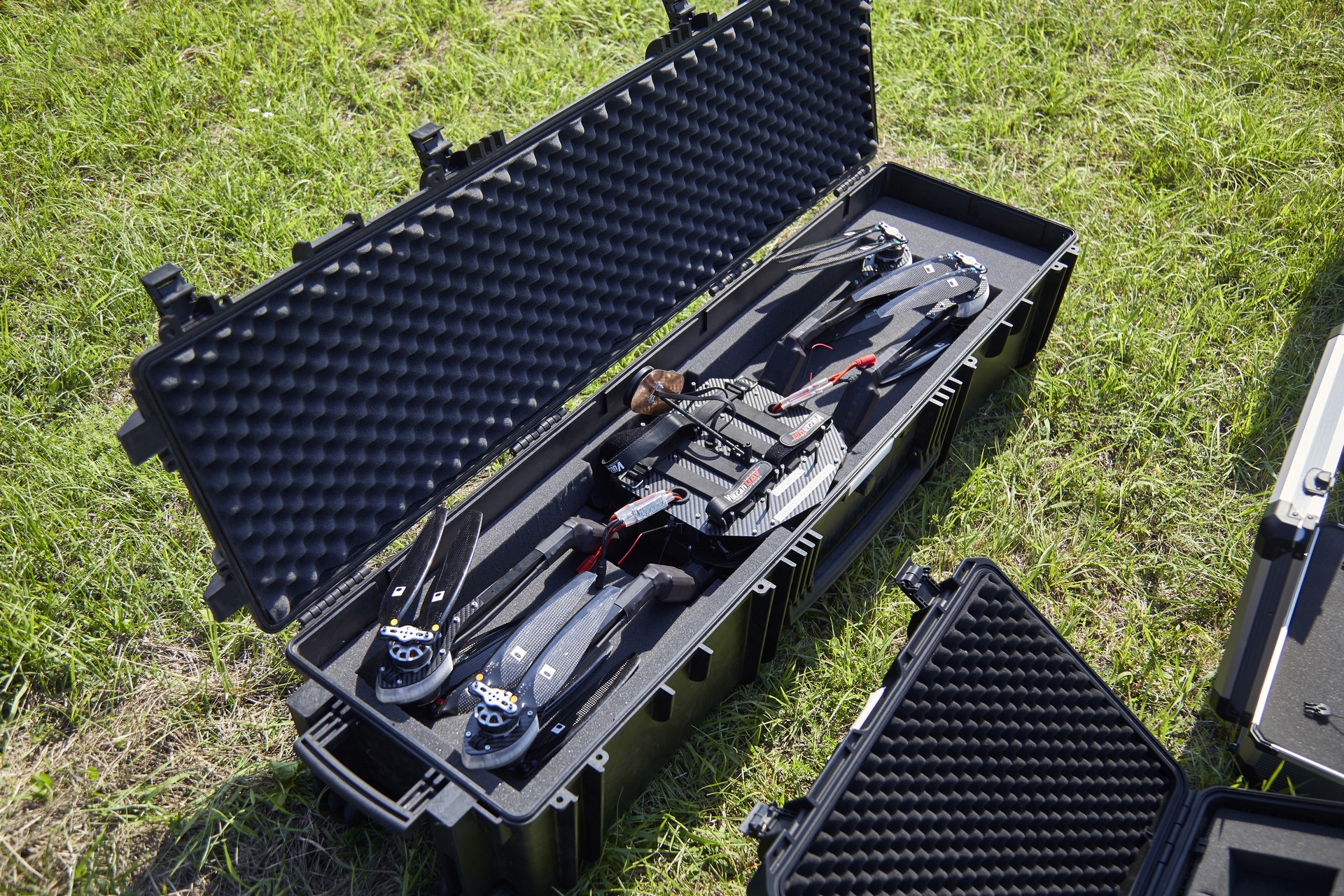 Land Rover Discovery Emergency Response Vehicle-14 Land Rover SVO Builds A One-Off Discovery Emergency Vehicle Complete With A Drone