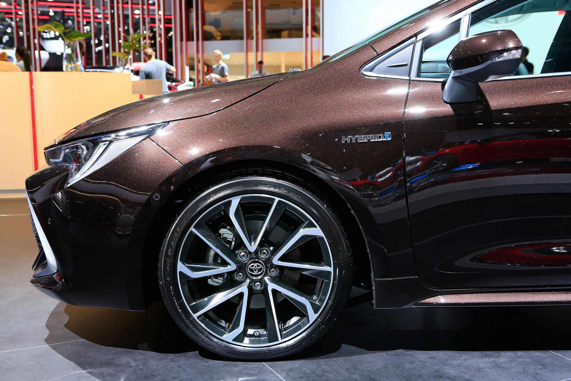 Toyota 6 2018 Paris Auto Show Gallery: Toyota