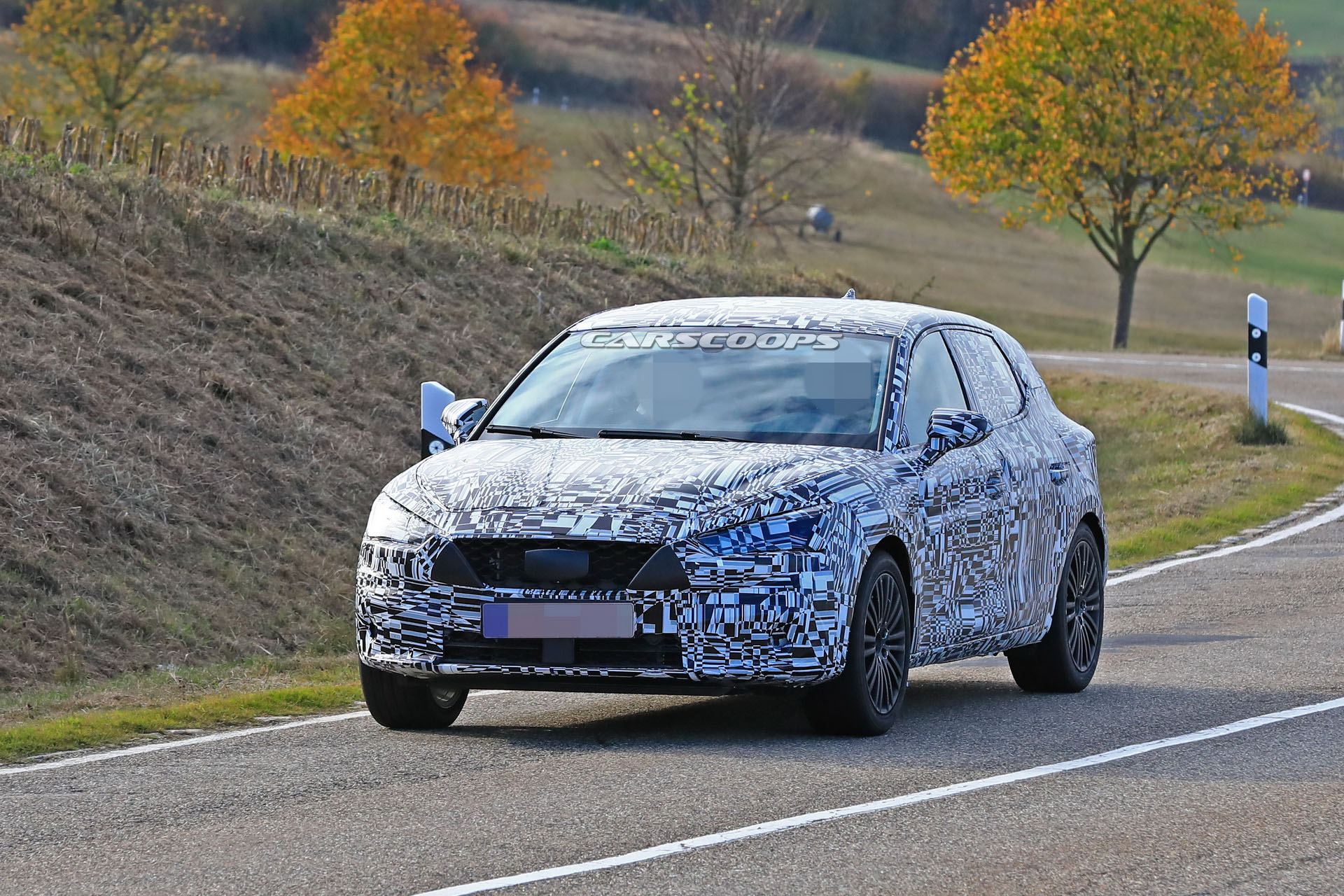 Seat-Leon-03 2019 Seat Leon Gets A More Sculpted Body, Will Offer Cutting-Edge Infotainment