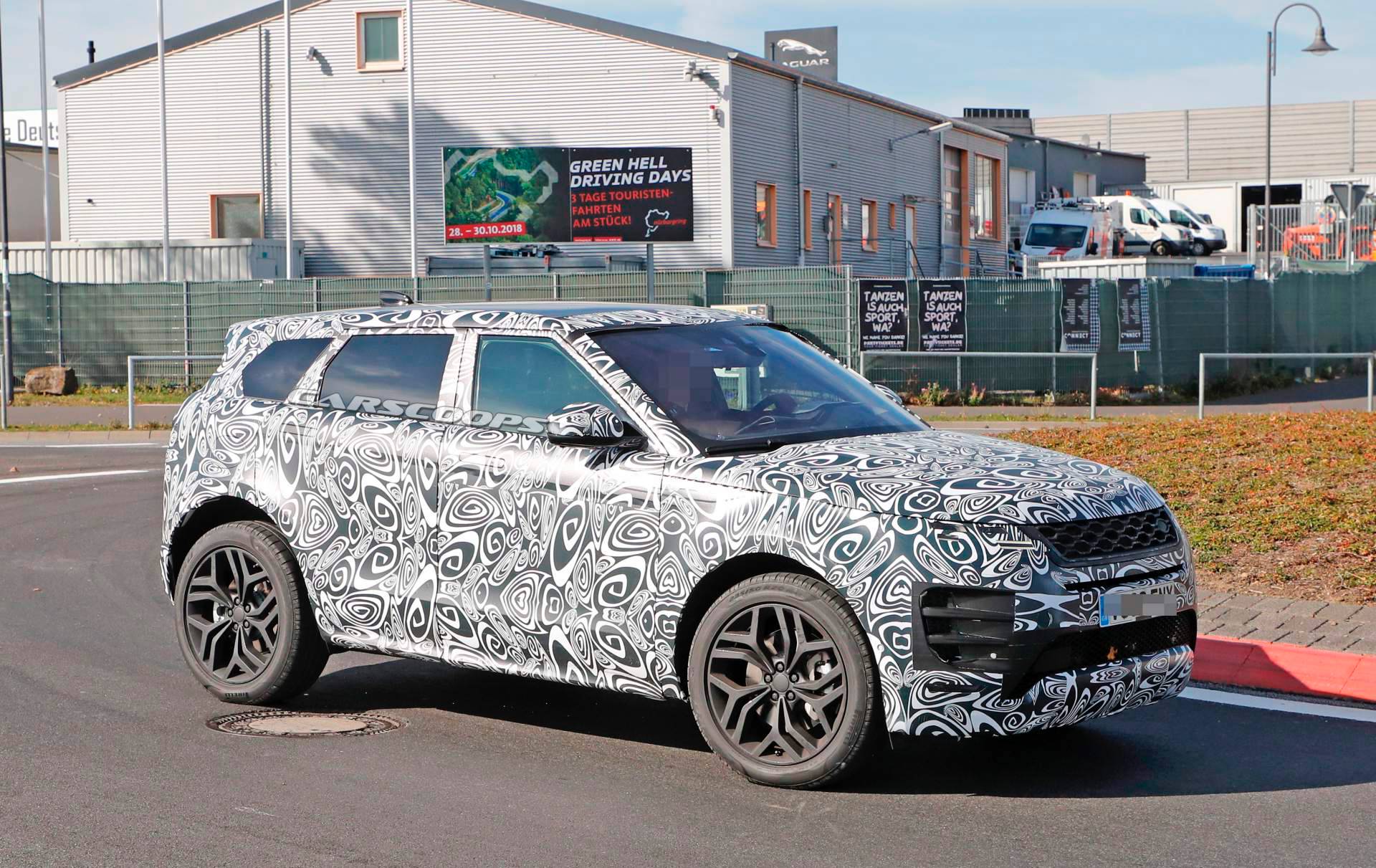2019 Range Rover Evoque spy shots 6 2019 Range Rover Evoque Looks Like A Baby Velar Inside Too