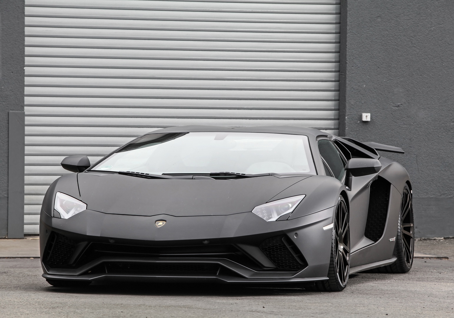 lamborghini aventador roadster s-presso tuning wheelsandmore 17 One Lamborghini Aventador S Roadster S-Presso, Black, Please!