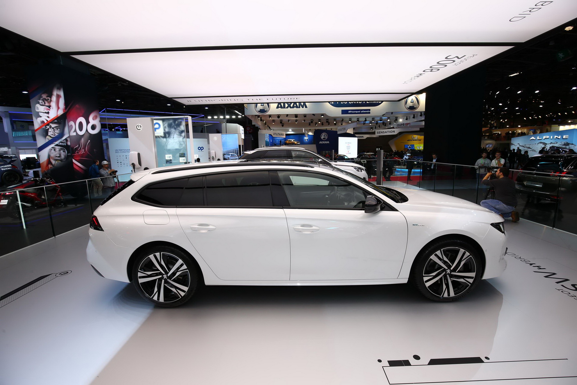 2018 peugeot 508 sw paris livepics 18 Peugeot’s Stylish 508 SW Shows Family Estates Are Alive And Kicking (In Europe)