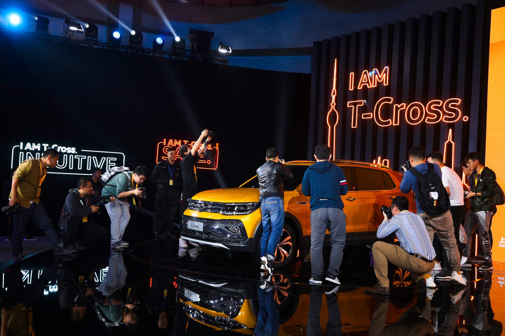 World Premiere of the all-new T-Cross (China) in Shanghai China’s VW T-Cross Has Tiguan-Like Face, See How South America’s Model Looks Too