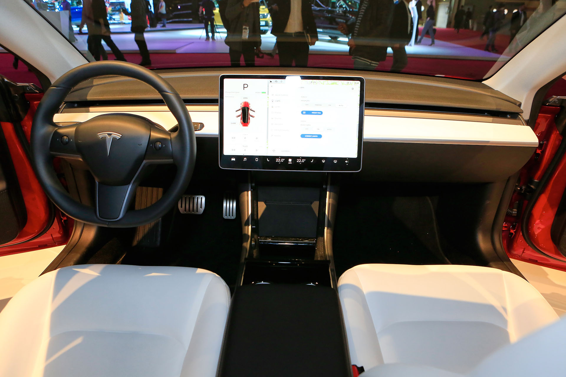 Auto Salon Paris / Mondial Paris Motor Show 2018, France, Paris, 03 Tesla Model 3 Looks Just As At-Home In Paris As It Does In America