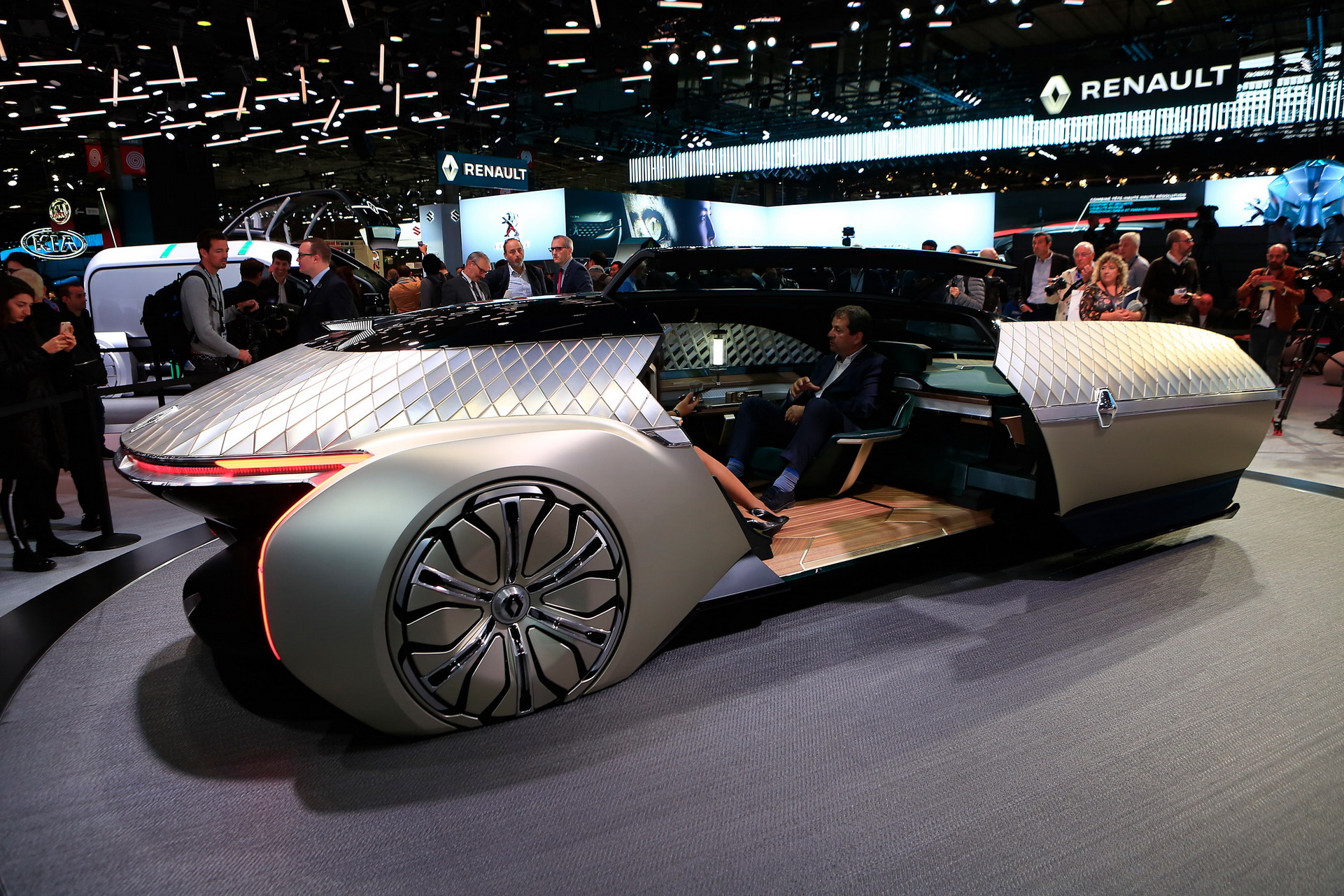 Renault 11 2018 Paris Auto Show Gallery: Renault