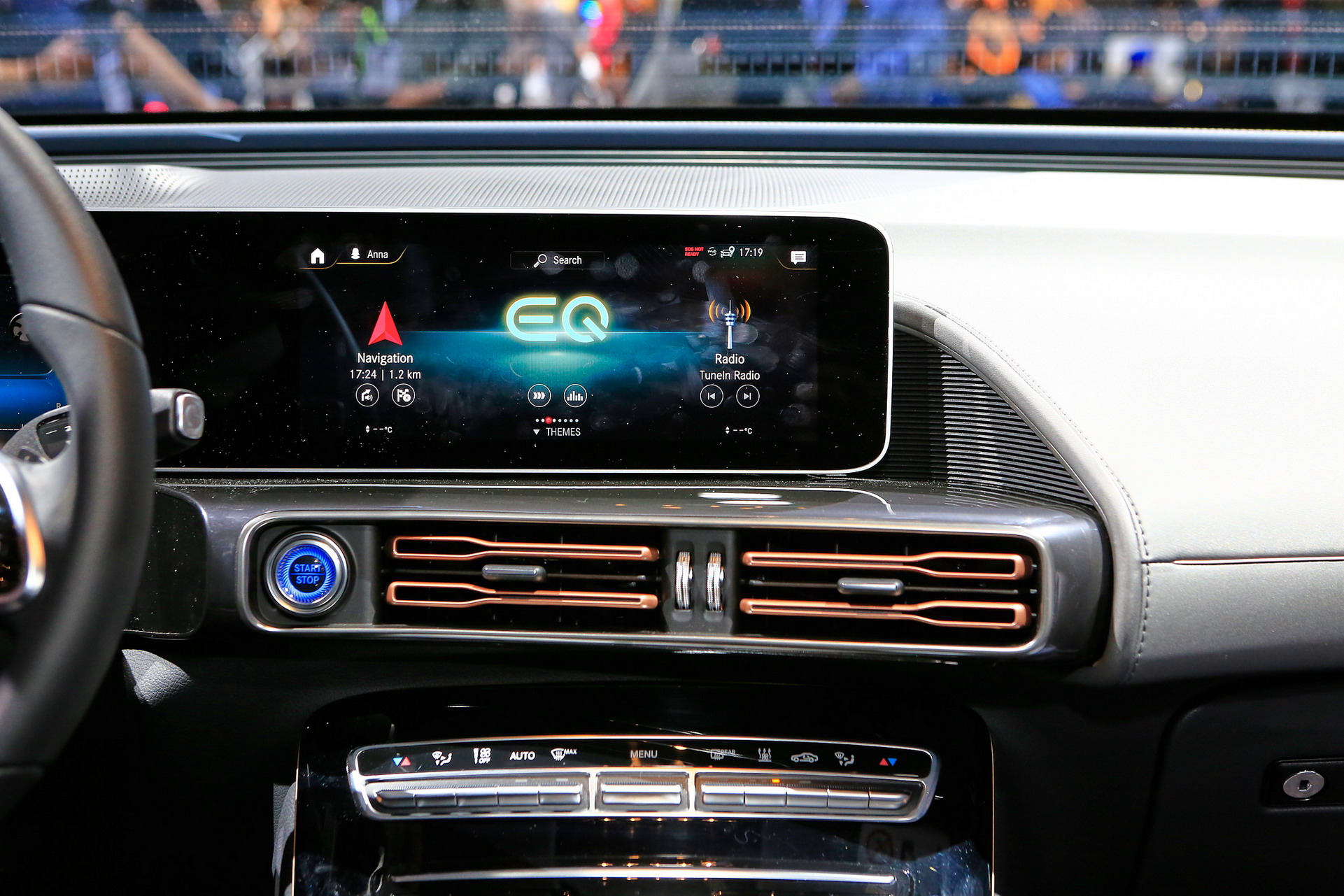 Mercedes B39 2018 Paris Auto Show Gallery: Mercedes-Benz