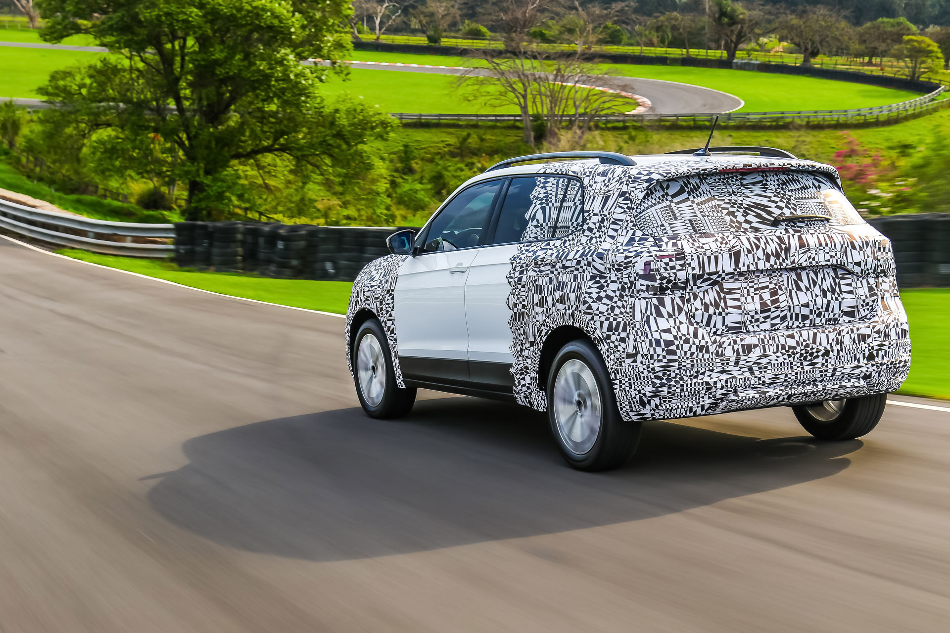 vw-t-cross-testing-brazil-02 Volkswagen T-Cross Subcompact SUV Completes Final Testing In Brazil