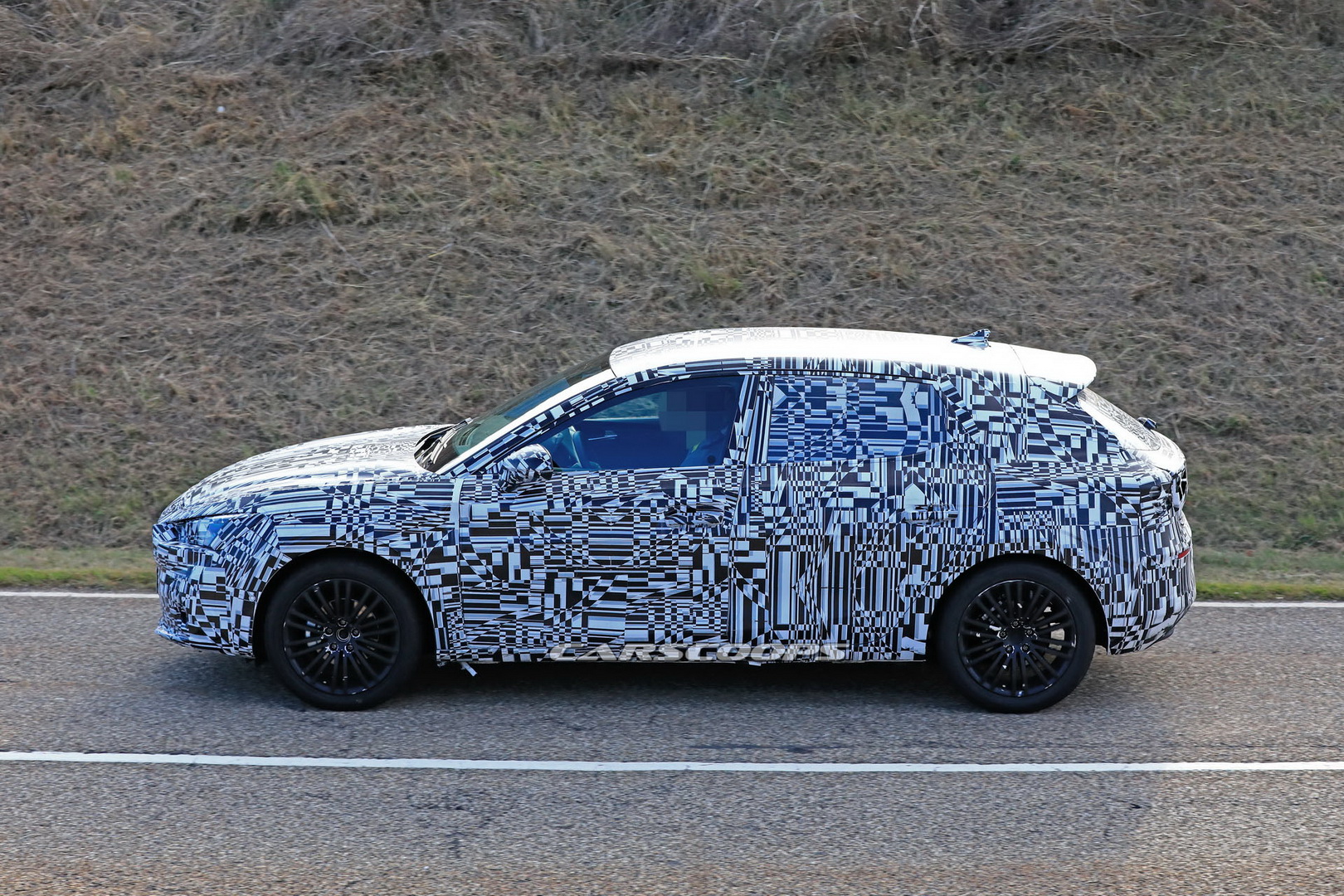 2020 seat leon spied 2 Seat Leon Concept Heading To 2019 Geneva Motor Show