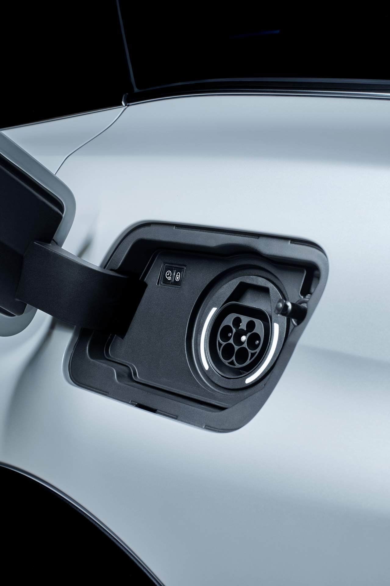 Peugeot 3008 GT Hybrid4 7 Peugeot 3008 GT Hybrid4 Brings Long-Awaited AWD Capability To Compact Crossover