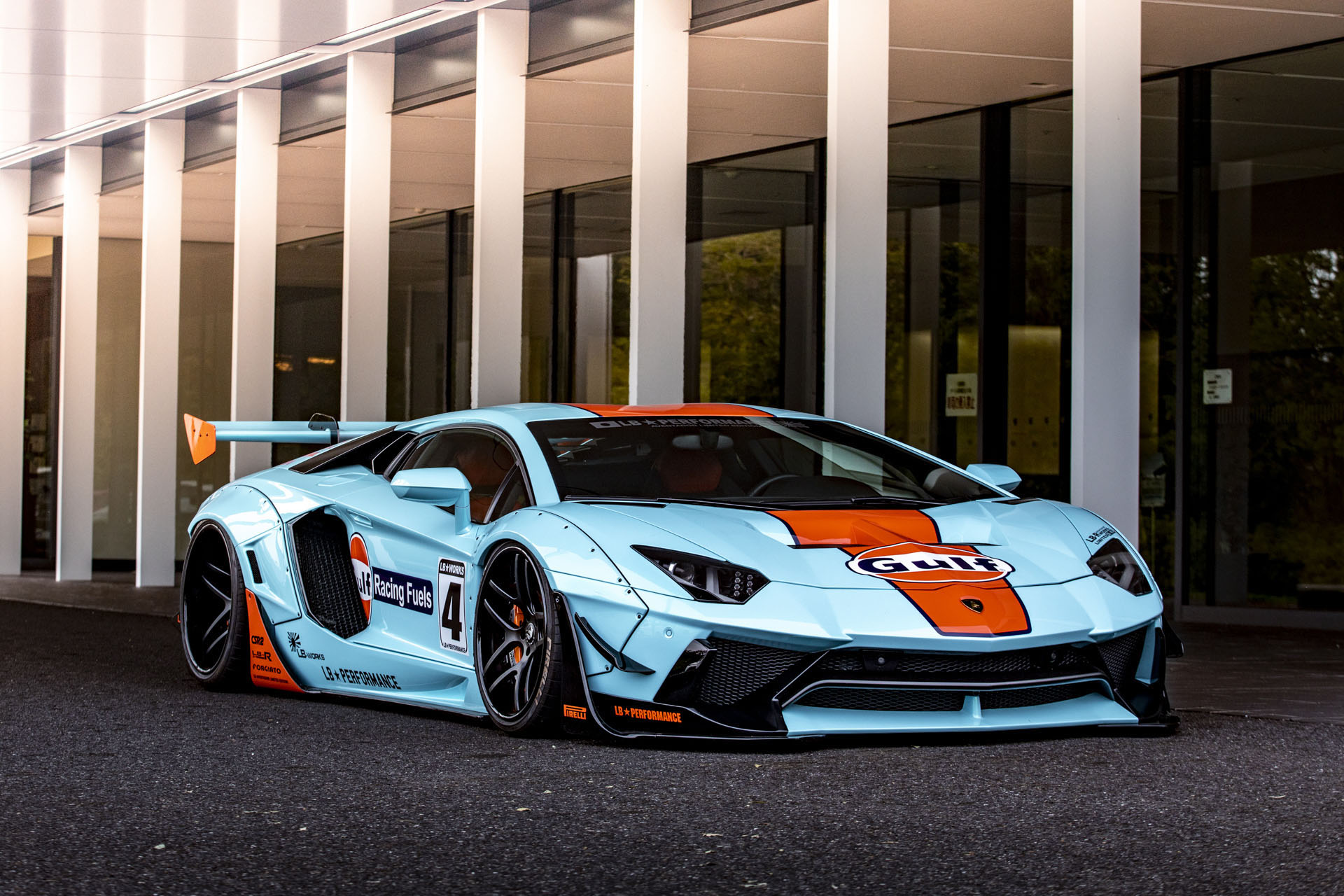 lamborghini-aventador-liberty-walk-gulf-livery-08 Lamborghini Aventador Looks Surprisingly Right In Gulf Livery