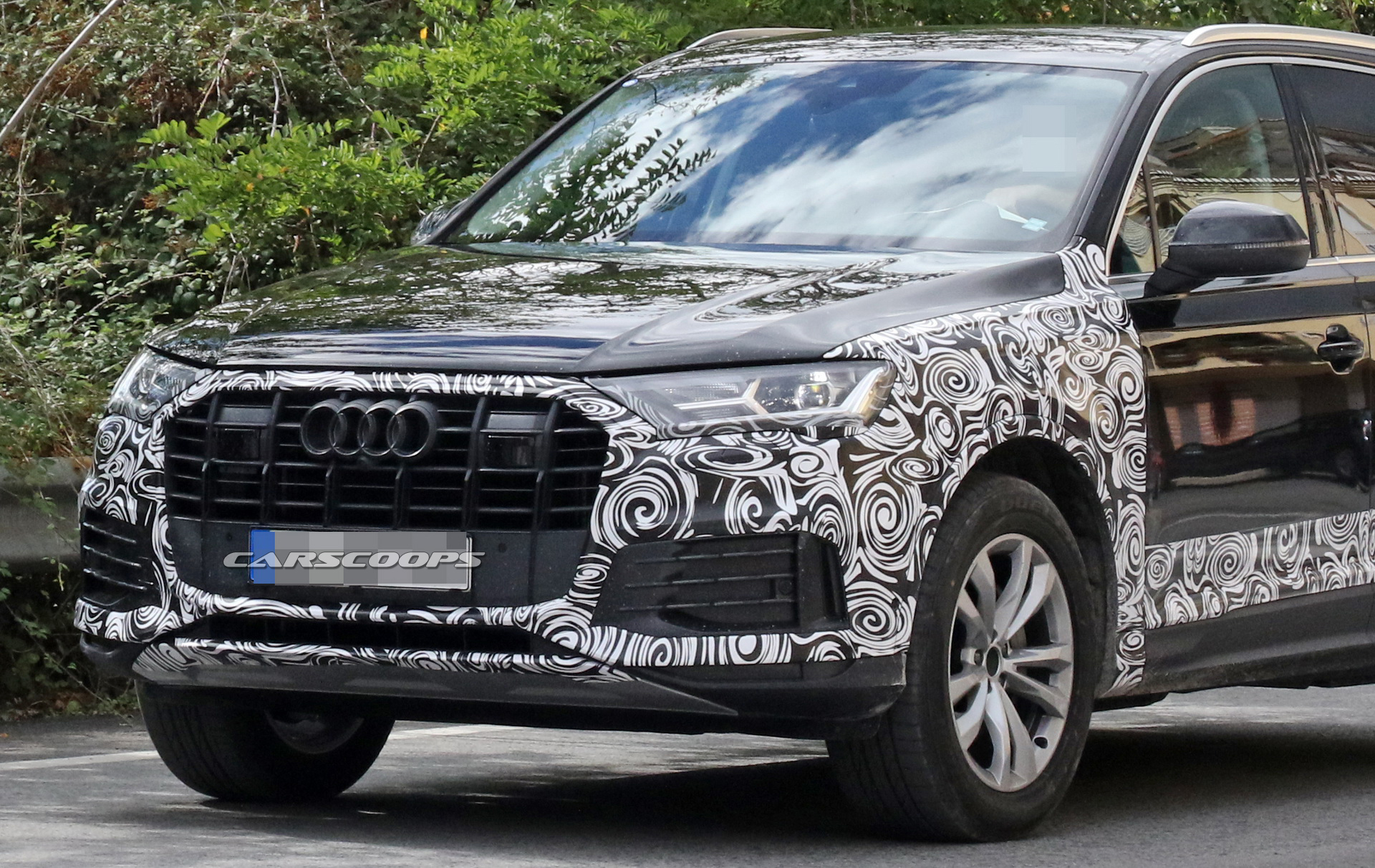 2019 audi q7 facelift spy 3 Audi Prepping Facelift 2020 Q7 With New Grille And Headlights