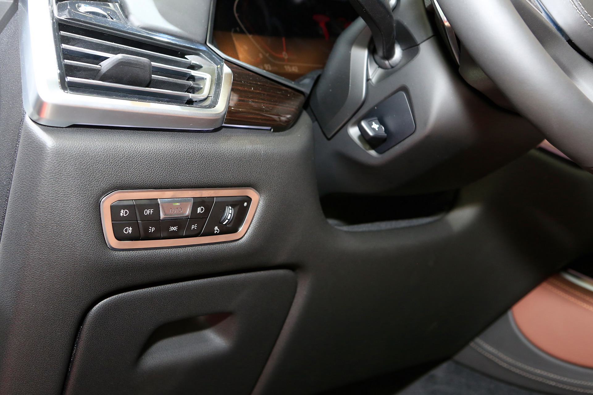 BMW 161 2018 Paris Auto Show Gallery: BMW