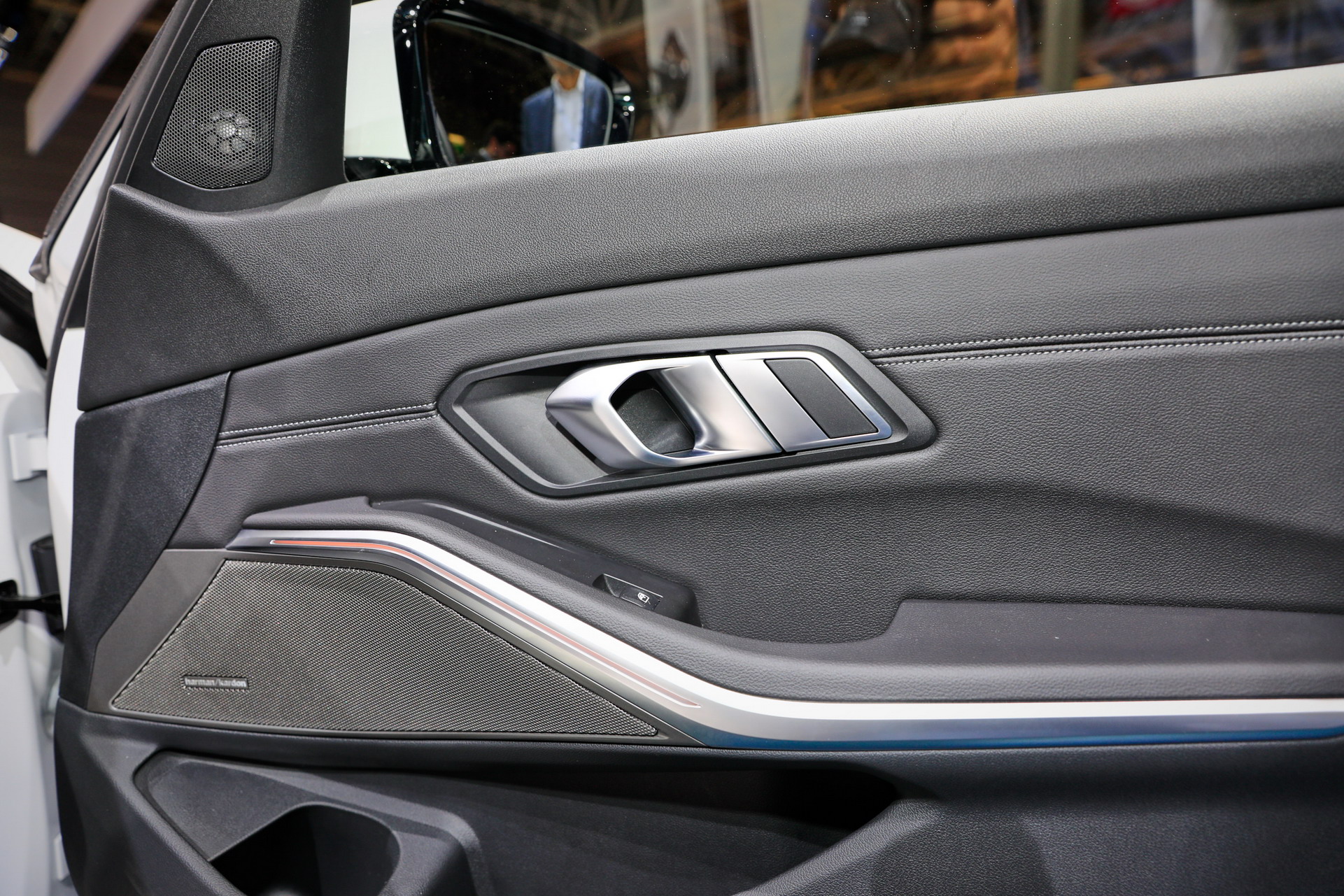 BMW 17 2018 Paris Auto Show Gallery: BMW