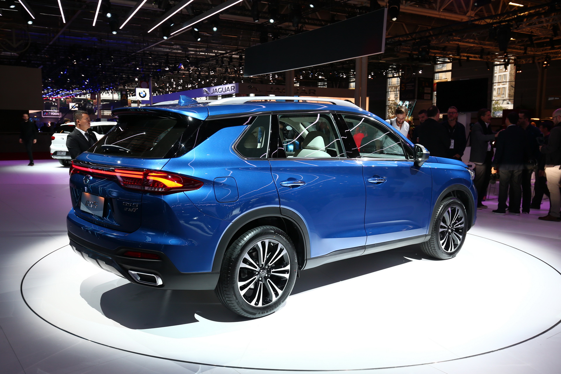 gac gs5 unveiled paris 3 GAC Motor’s GS5 SUV Was Made For The Working Class