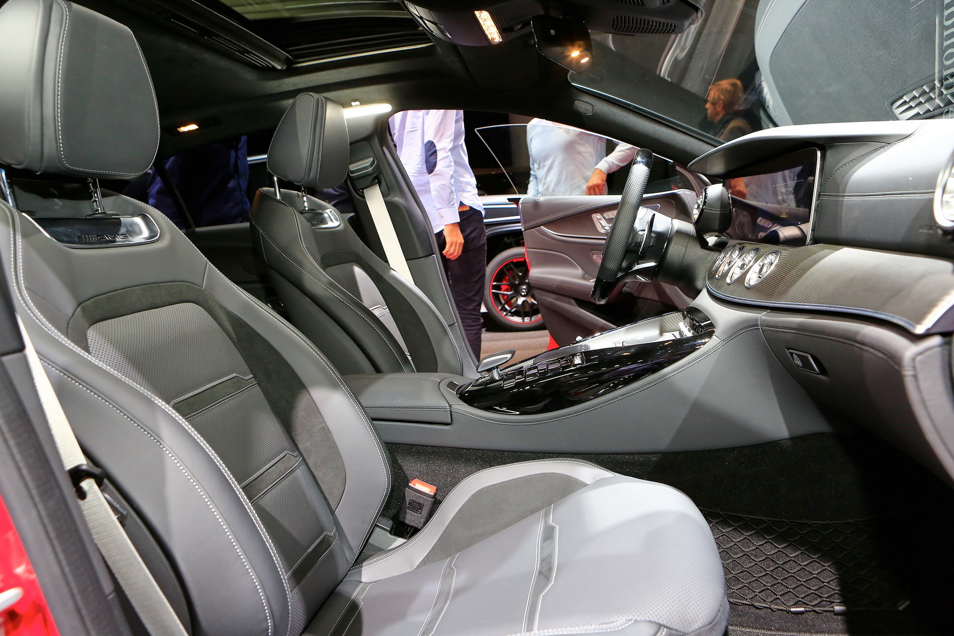 Mercedes B179 2018 Paris Auto Show Gallery: Mercedes-Benz