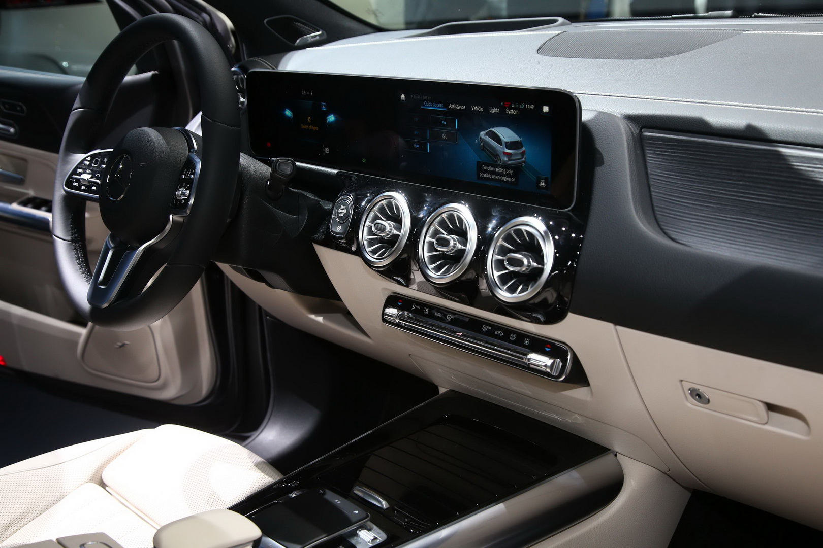 2019-mercedes-benz-b-class-paris-show-7 Mercedes-Benz Starts Production Of 2019 B-Class MPV In Germany