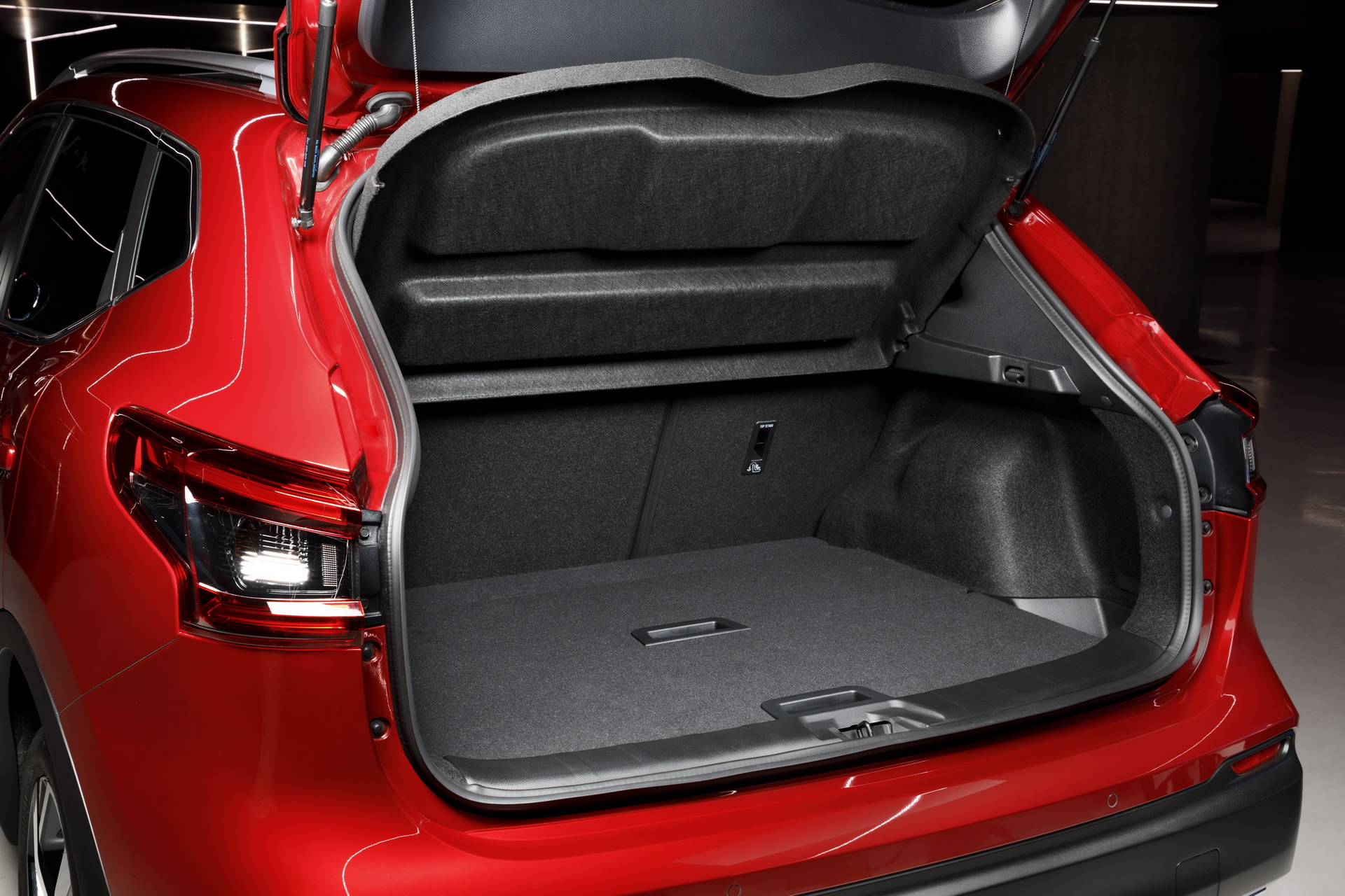 2019-Nissan-Qashqai-89 2019 Nissan Qashqai Gets New Turbo Petrol Units, DCT ‘Box And Infotainment System