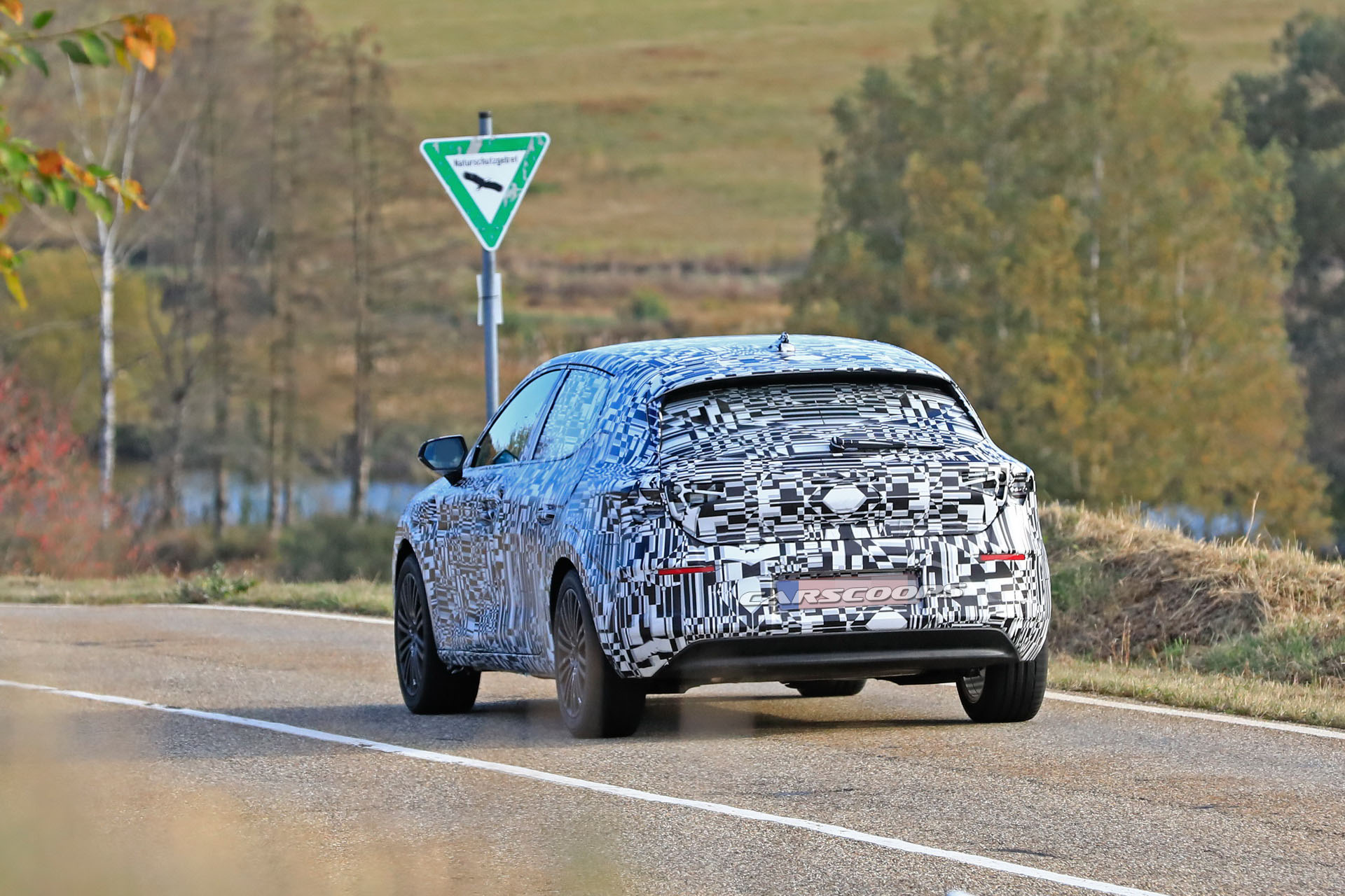 Seat-Leon-11 2019 Seat Leon Gets A More Sculpted Body, Will Offer Cutting-Edge Infotainment