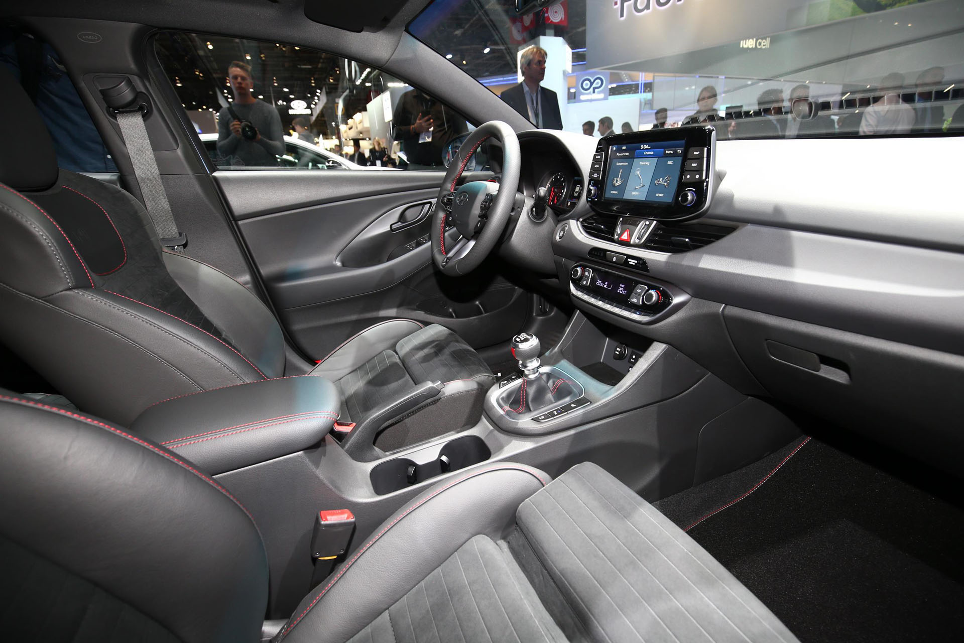 2019-Hyundai-i30-N-Fastback-paris-live-np-04 Hyundai i30 Fastback N Looks As Fast As It Does Slick