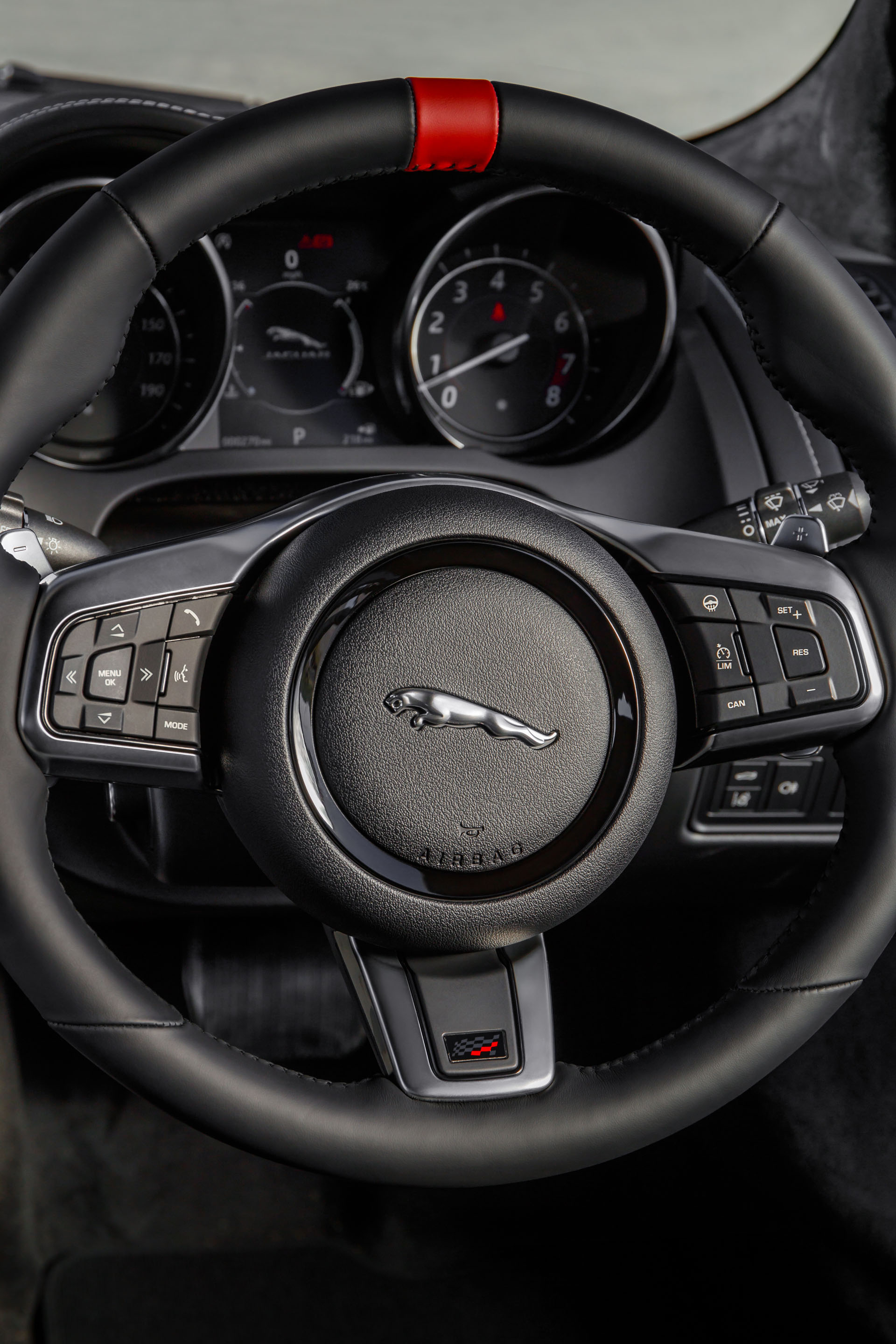 jaguar-f-type-chequered-flag-edition-18 Jaguar F-Type Chequered Flag Edition Celebrates 70 Years Of Sports Cars