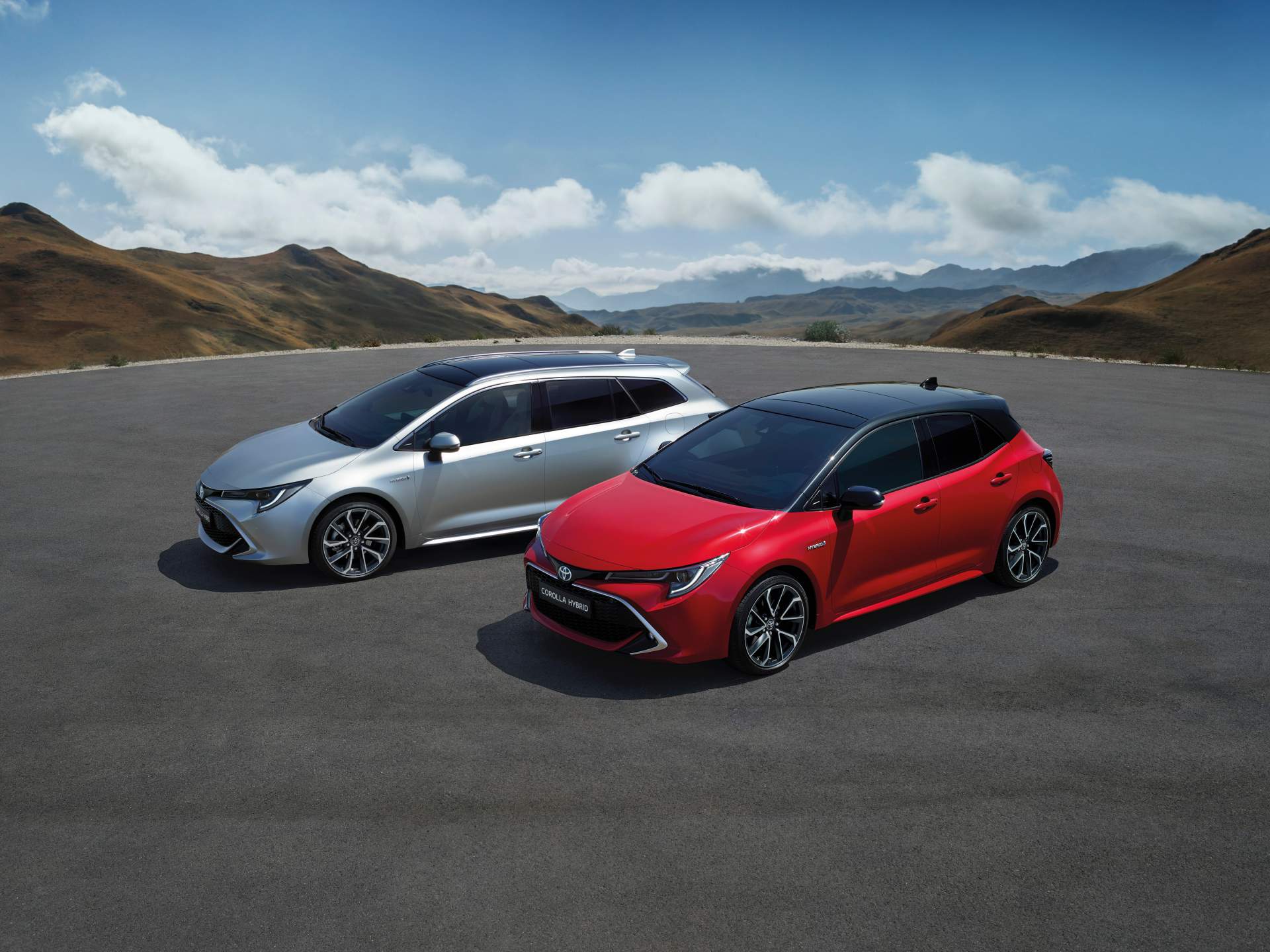2019 Toyota Corolla 3 2019 Toyota Corolla Reveals Its Two Flavors In Paris