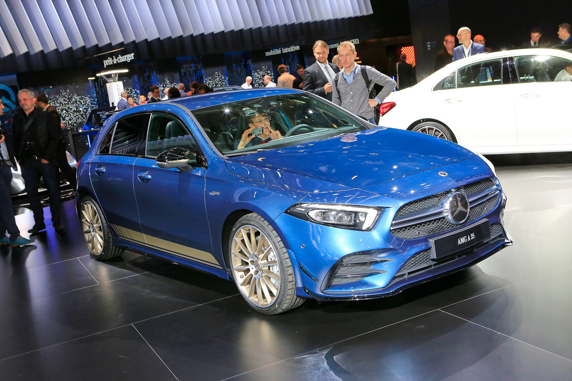 Mercedes B78 2018 Paris Auto Show Gallery: Mercedes-Benz