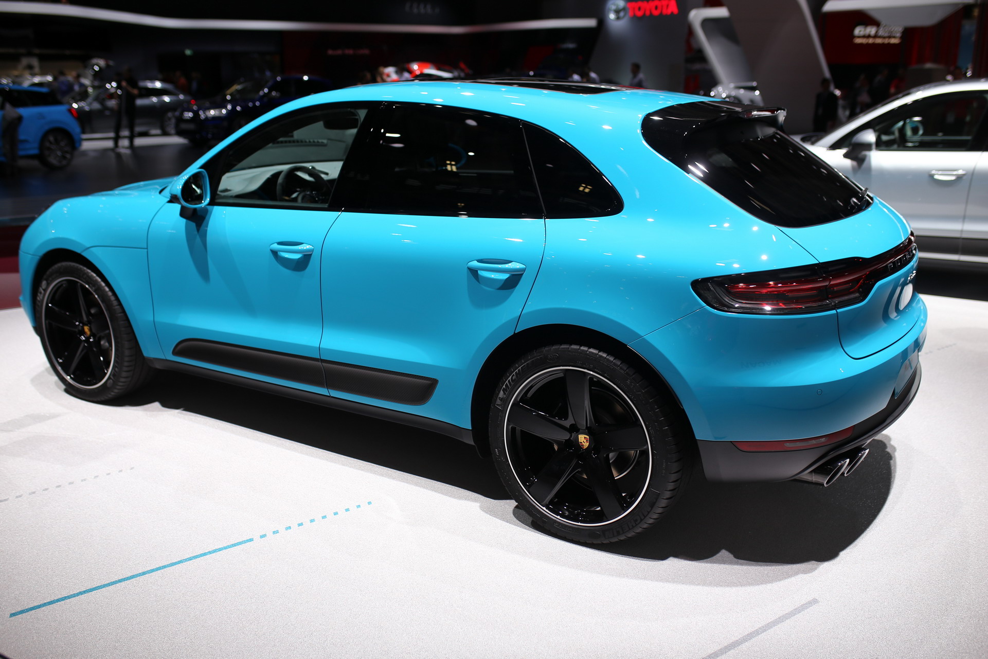 Porsche 18 2018 Paris Auto Show Gallery: Porsche