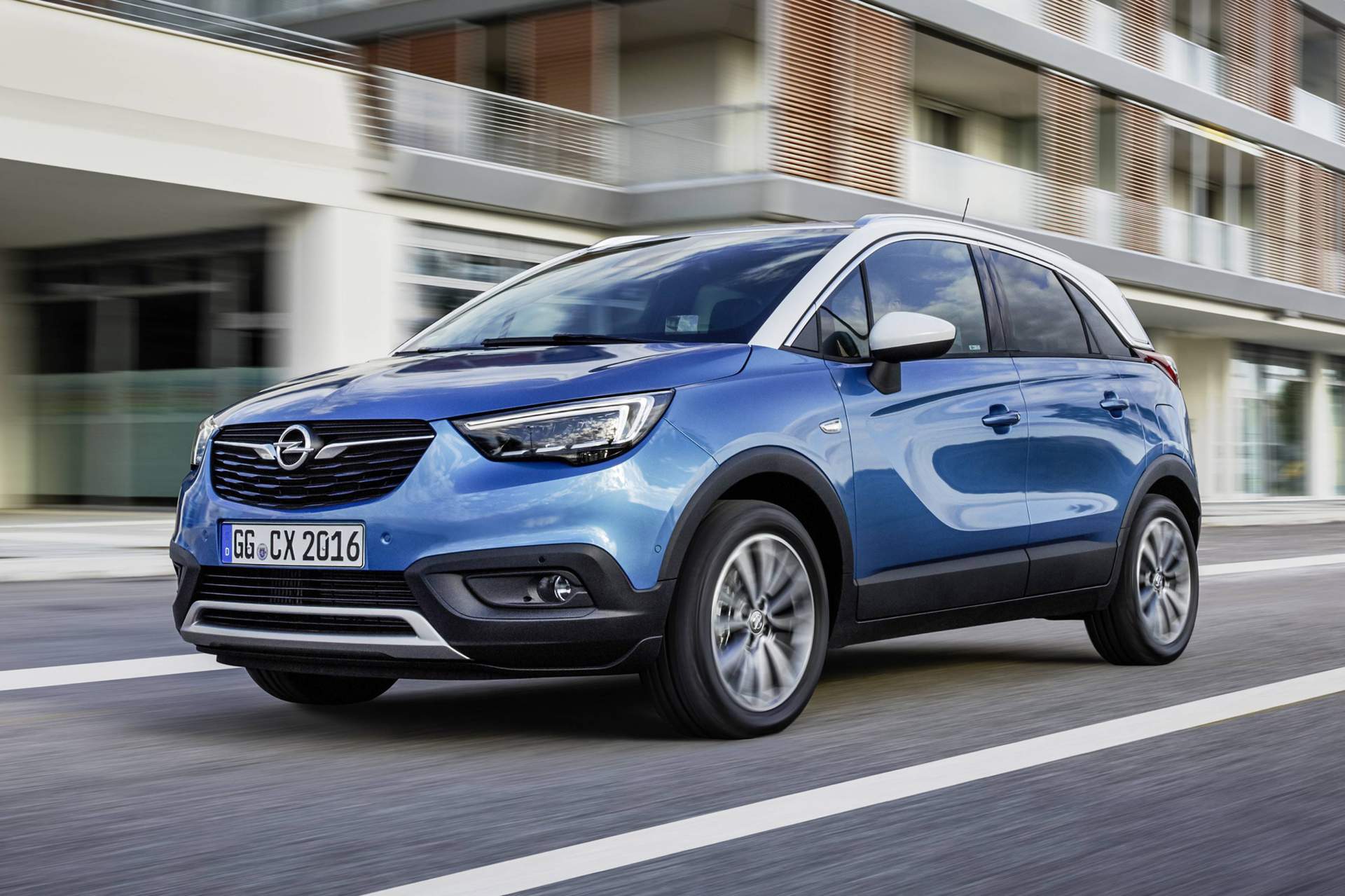 Opel Crossland X 2 Opel Updates Crossland X With New 120PS Diesel, Leather Seats