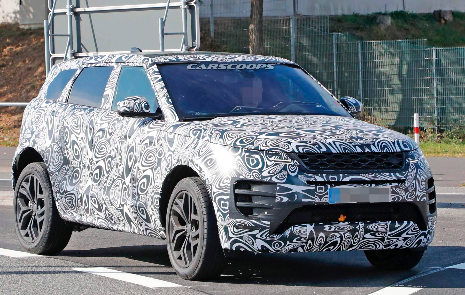 2019 Range Rover Evoque spy shots 2 2019 Range Rover Evoque Looks Like A Baby Velar Inside Too