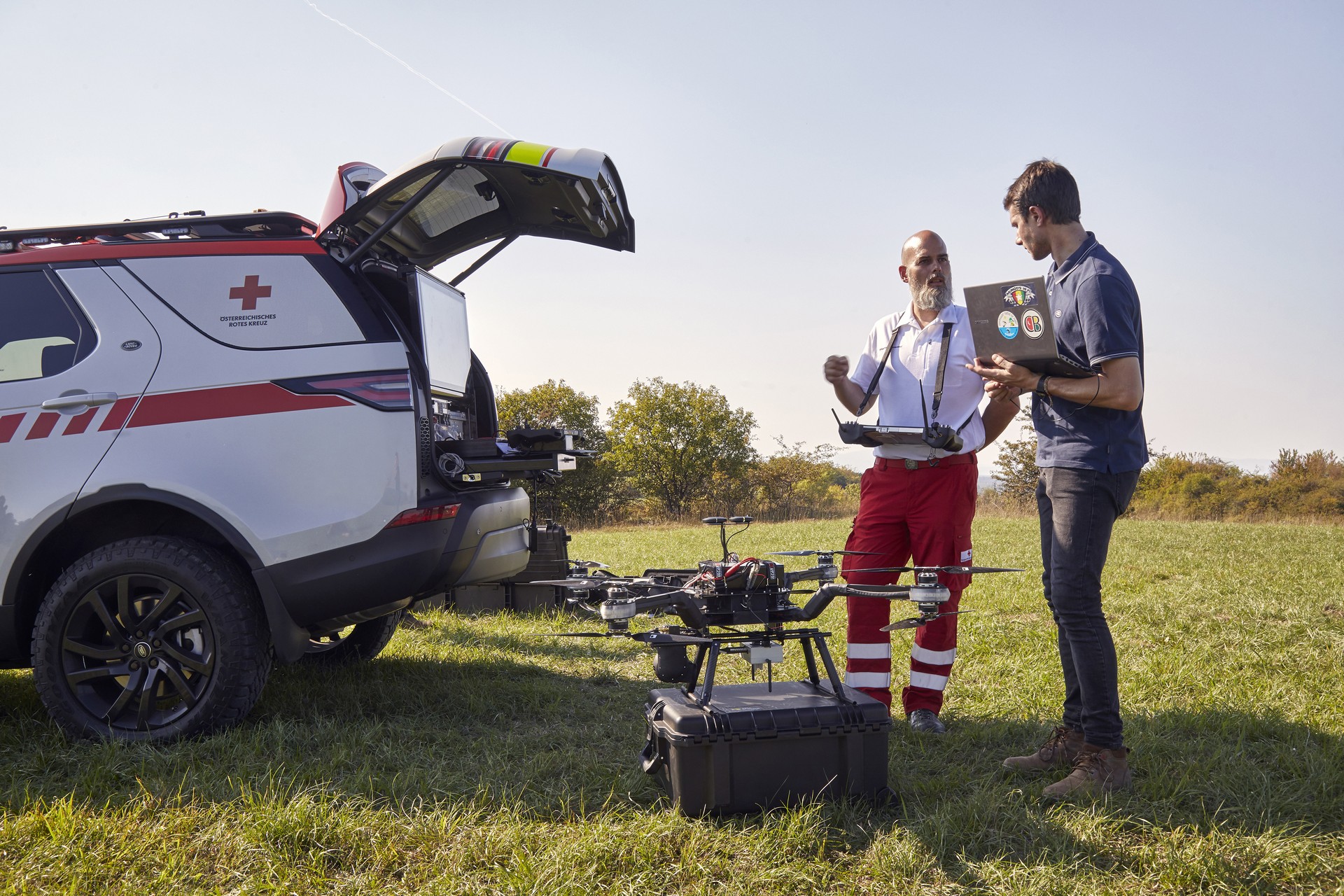 Land Rover Discovery Emergency Response Vehicle-18 Land Rover SVO Builds A One-Off Discovery Emergency Vehicle Complete With A Drone