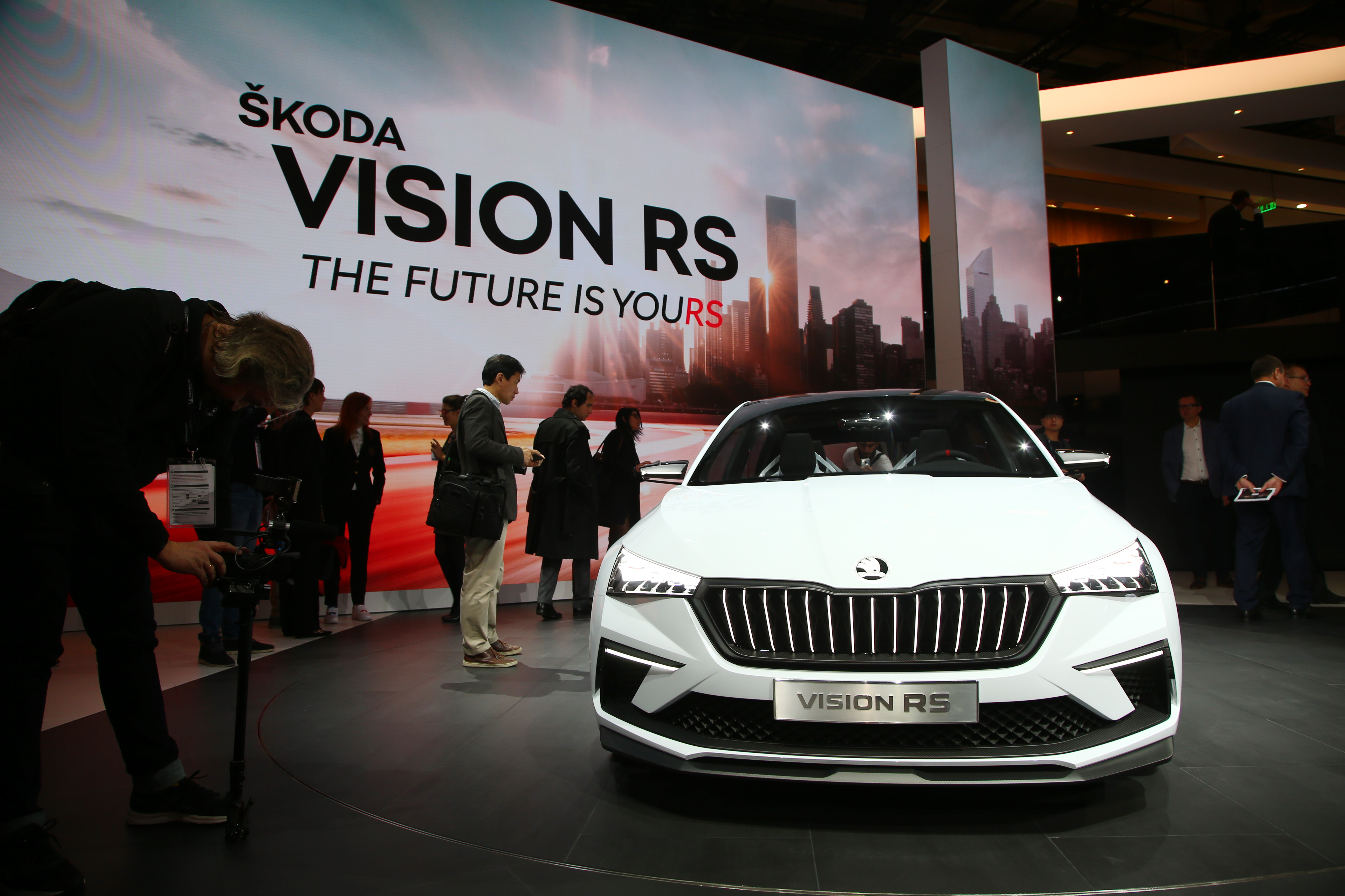 Skoda b6 2018 Paris Auto Show Gallery: Skoda & Seat