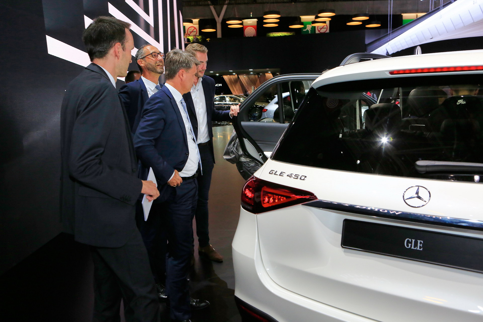 Mercedes B74 2018 Paris Auto Show Gallery: Mercedes-Benz