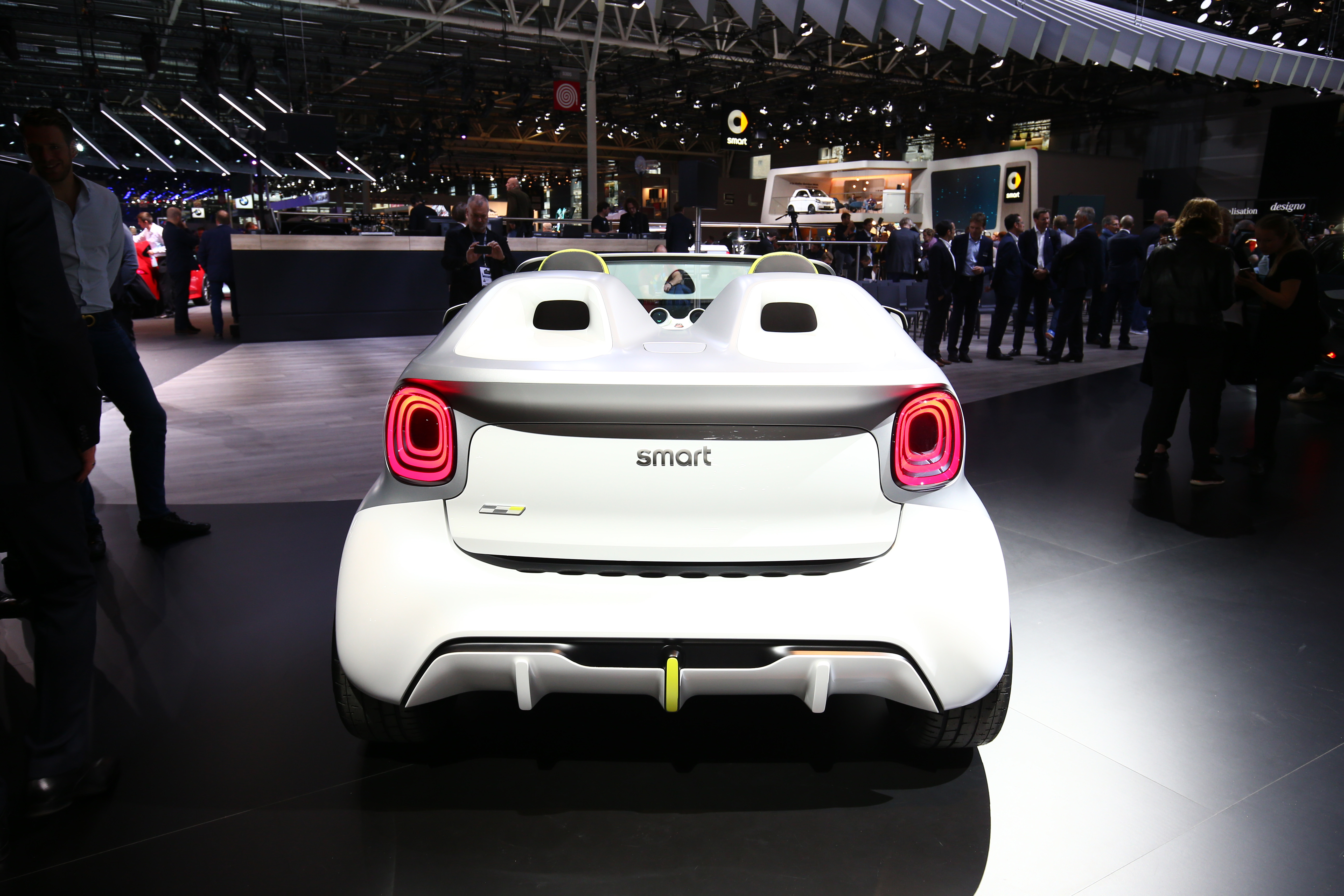 Smart b4 2018 Paris Auto Show Gallery: Smart