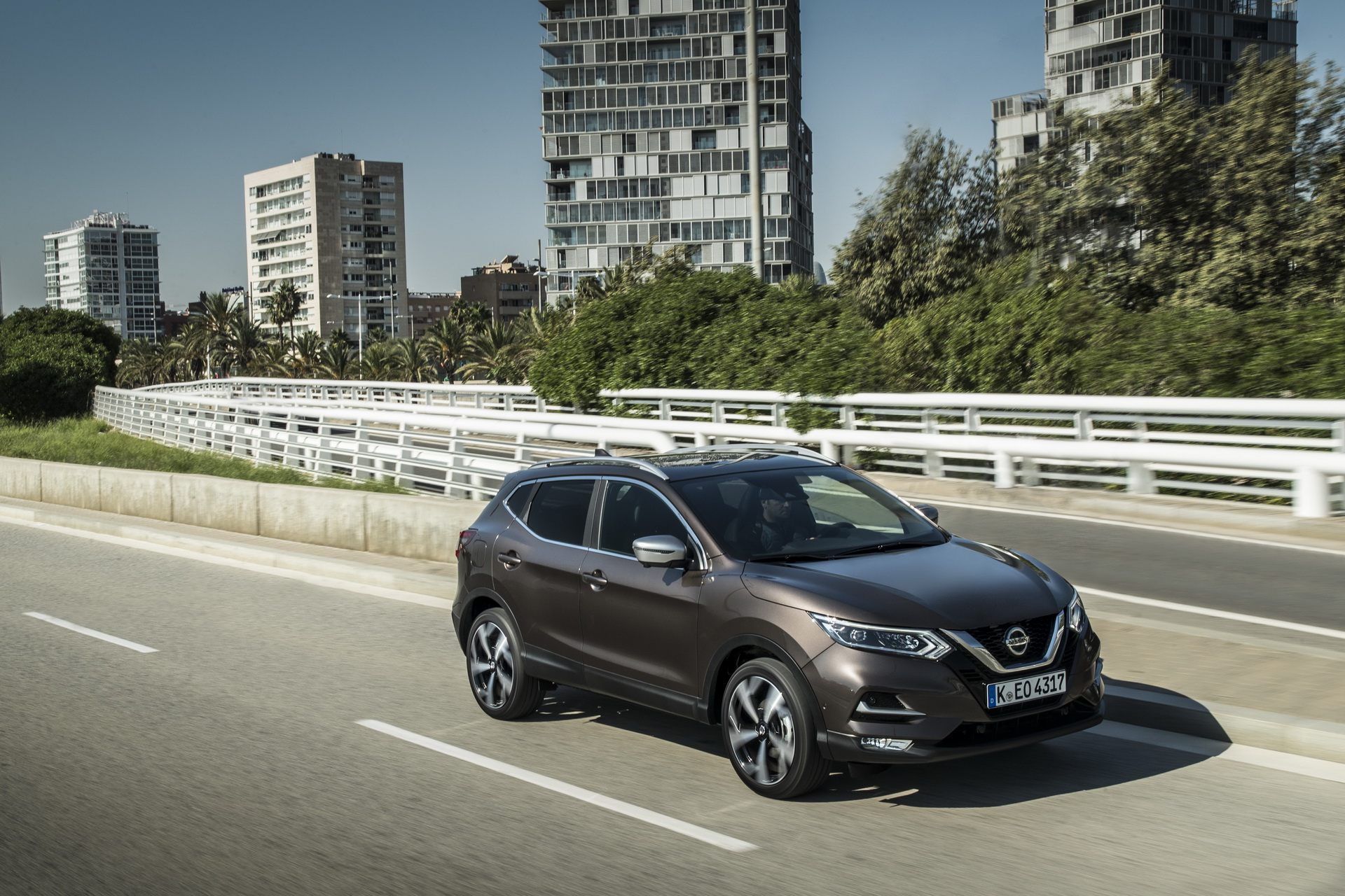 2019-Nissan-Qashqai-28 2019 Nissan Qashqai Gets New Turbo Petrol Units, DCT ‘Box And Infotainment System