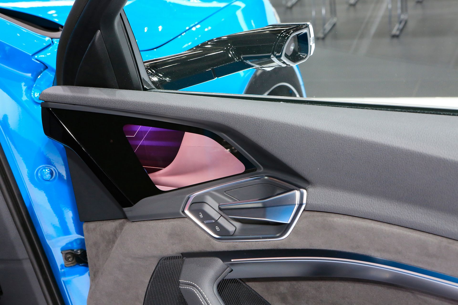 Audi-e-tron-SUV-Paris-18 Audi Shows Its E-Tron SUV Model X Hunter In French Capital