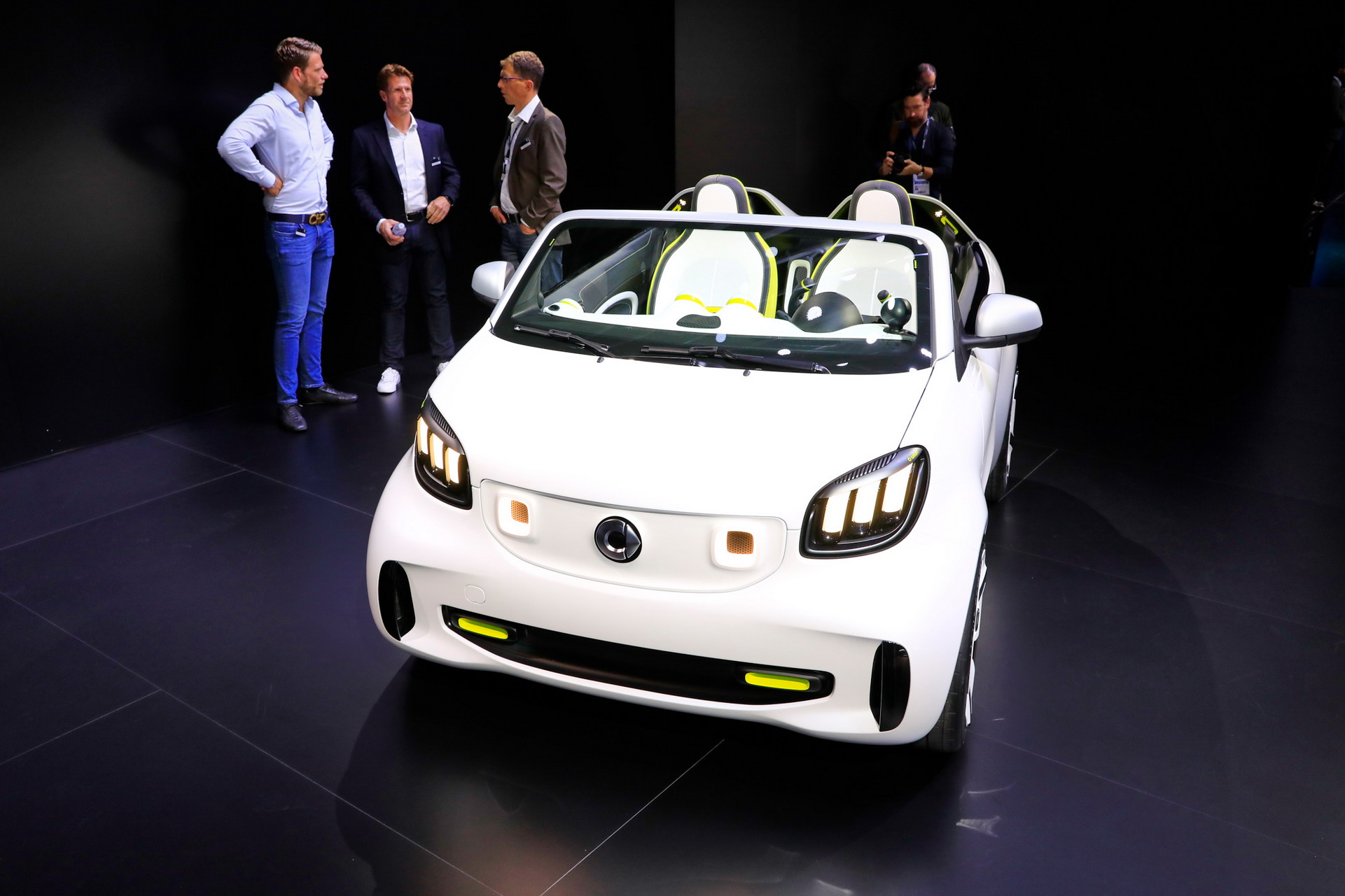 Smart 29 2018 Paris Auto Show Gallery: Smart