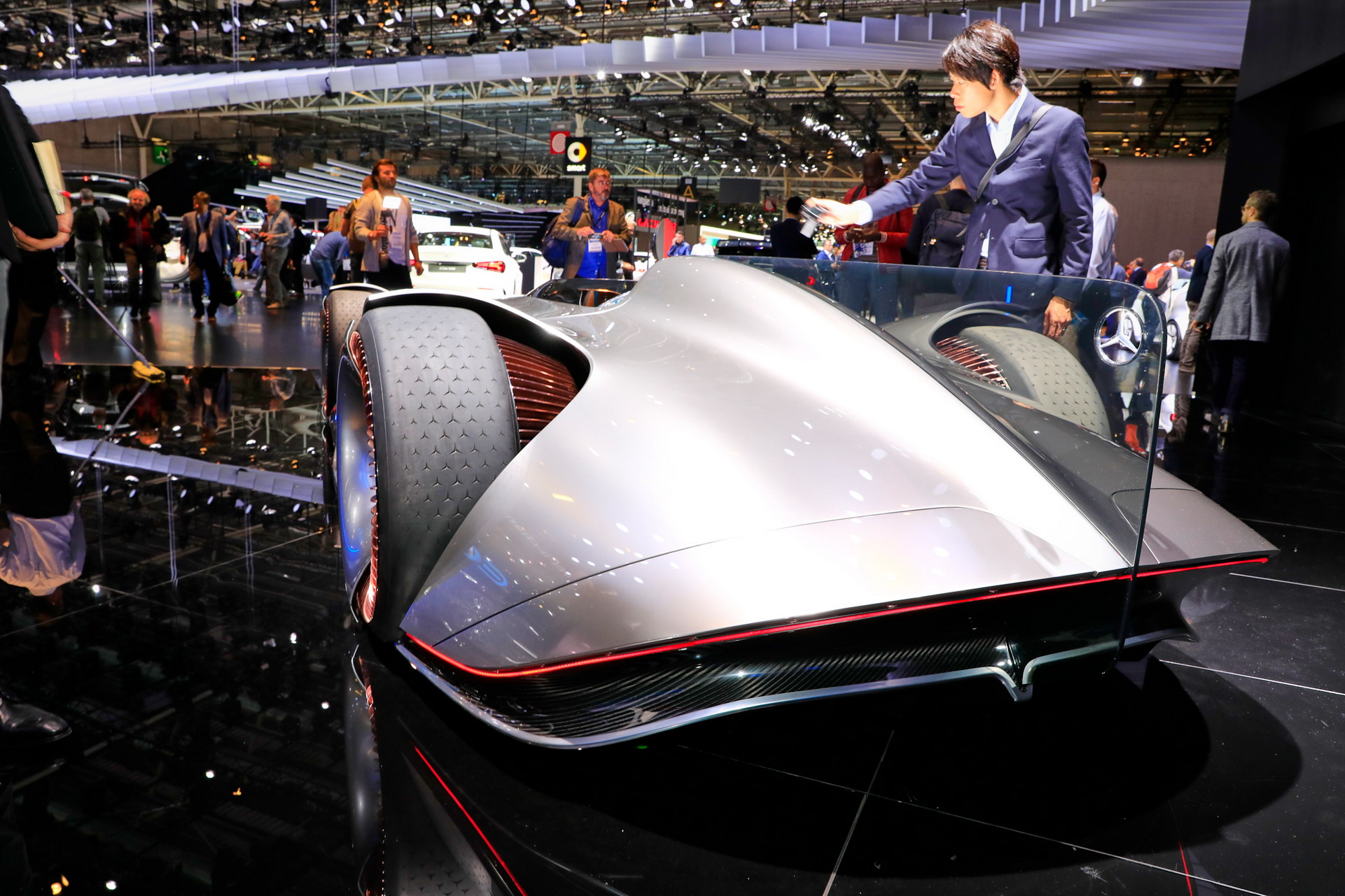 Mercedes B97 2018 Paris Auto Show Gallery: Mercedes-Benz