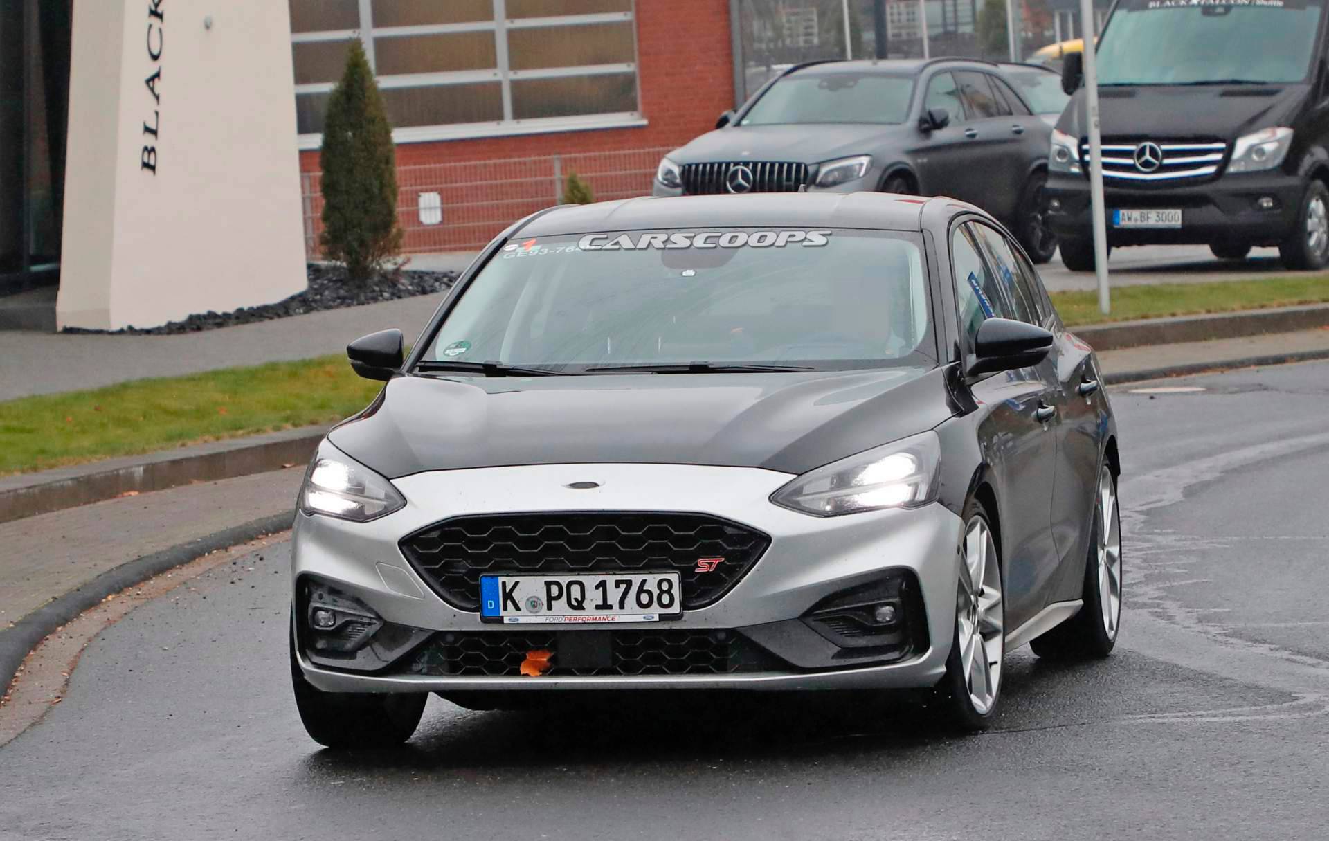 2019 Ford Focus ST spy shots 12 2019 Ford Focus ST: Here It Is In Production Form, Interior Included