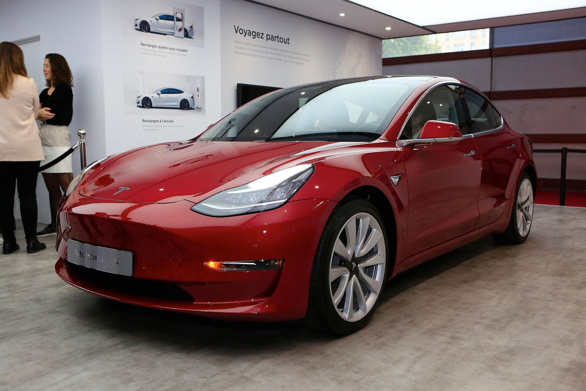 Auto Salon Paris / Mondial Paris Motor Show 2018, France, Paris, 03 Tesla Model 3 Looks Just As At-Home In Paris As It Does In America