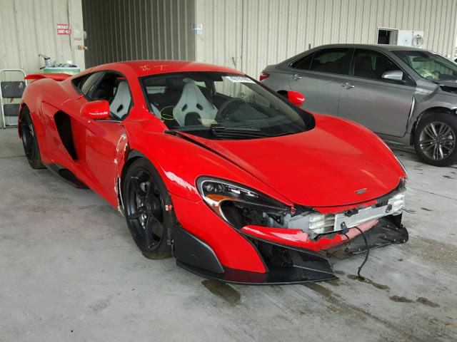 2016-mclaren-675lt-wrecked-copart-05 This McLaren 675LT’s Long Tail (And Nose) Got Shortened A Bit