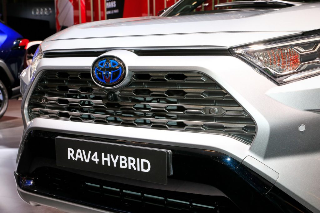 Europe’s 2019 Toyota RAV4 Hybrid Debuts In Paris With 219 Horses ...