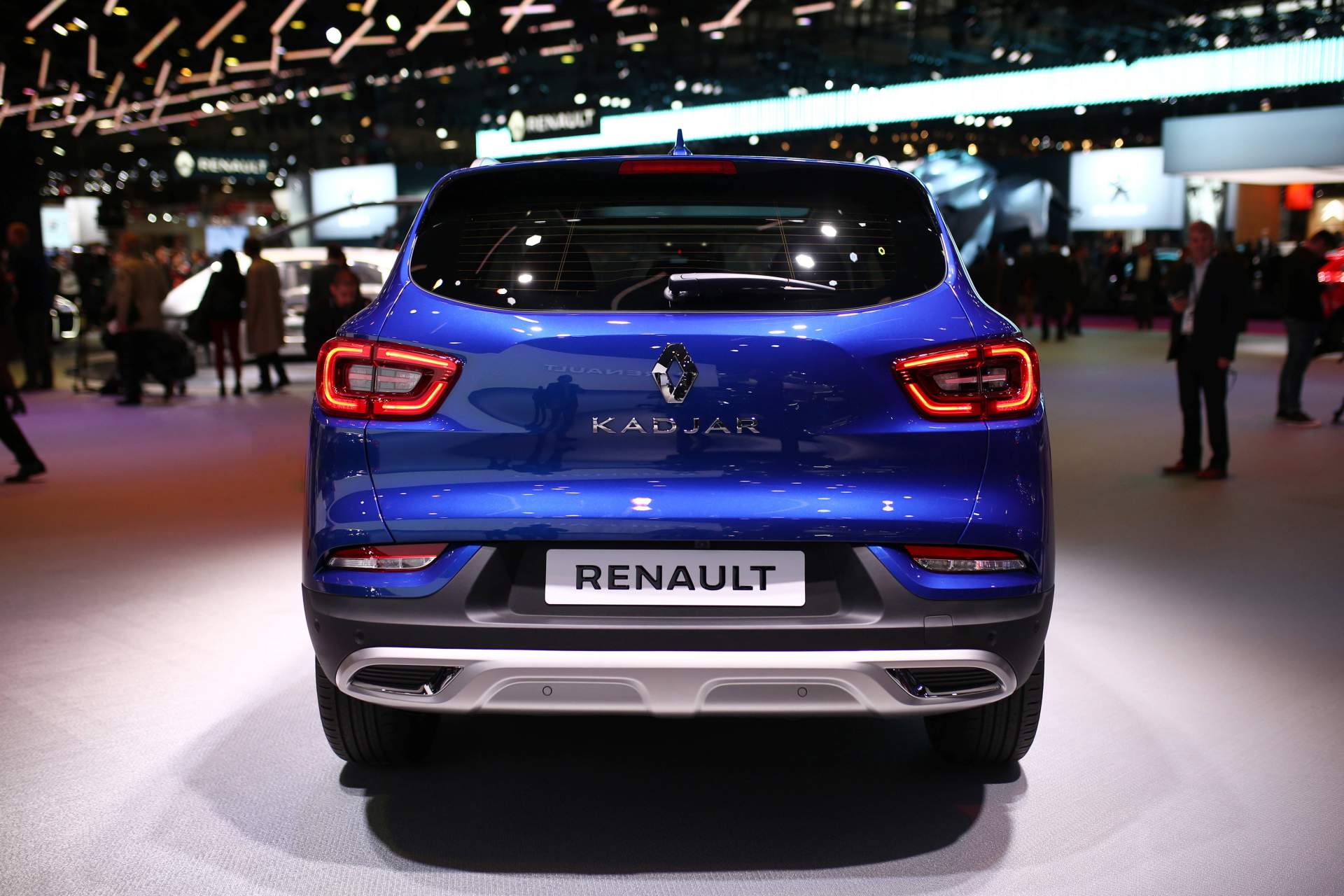 2019 Renault Kadjar at Paris Auto Show 2 2019 Renault Kadjar Brings Refined Looks, New Engines To Paris