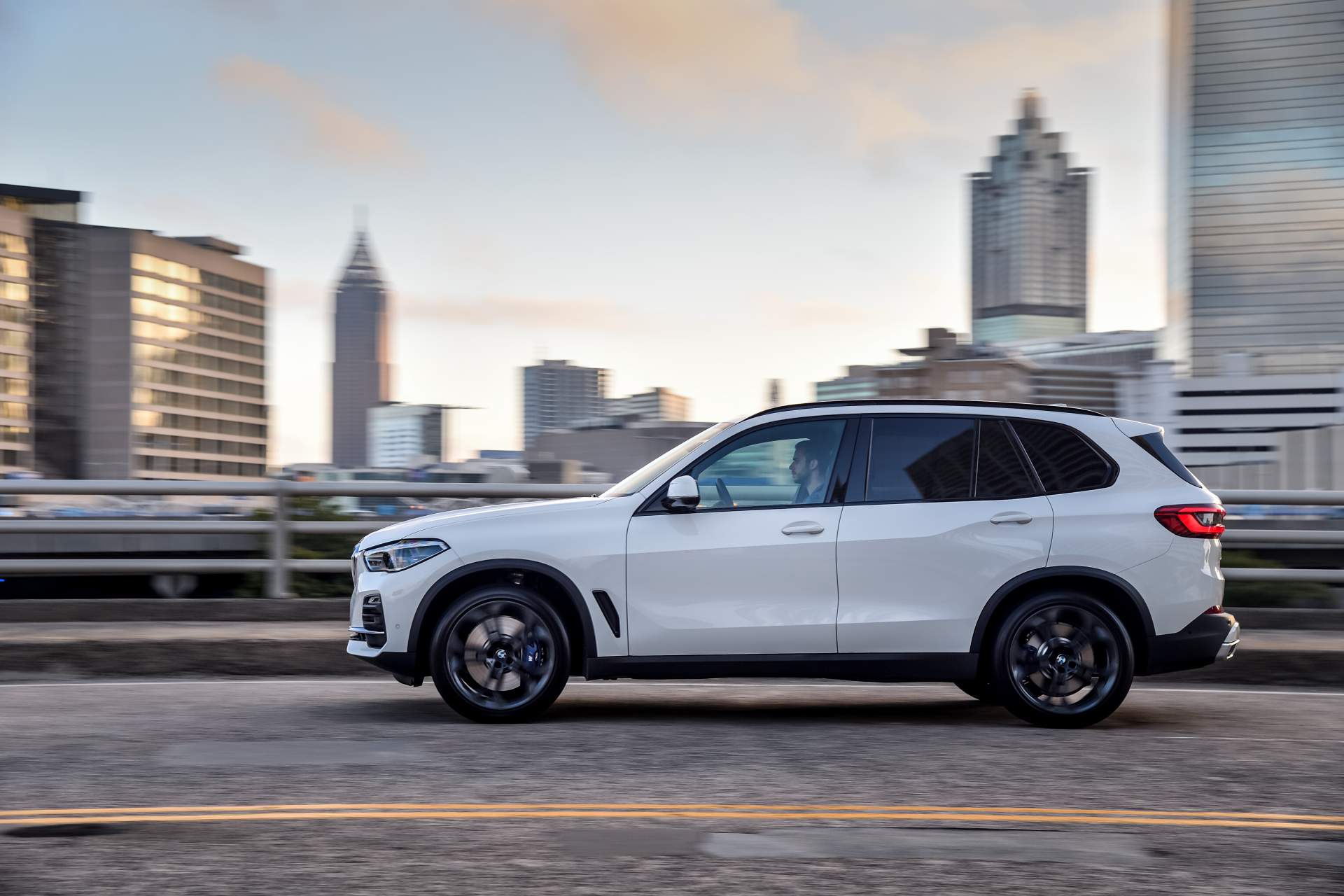2019 BMW X5 24 Your 2019 BMW X5 Photo Gallery Is Here And It’s Huge