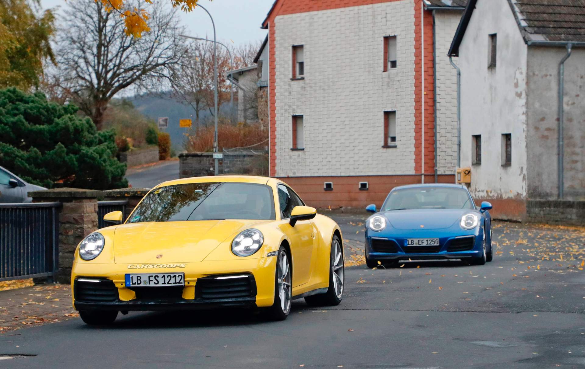 Porsche 911 (992) and Porsche 911 (991) 2 Spot The Changes: 2020 Porsche 911 (992) Spied Alongside 991 Predecessor