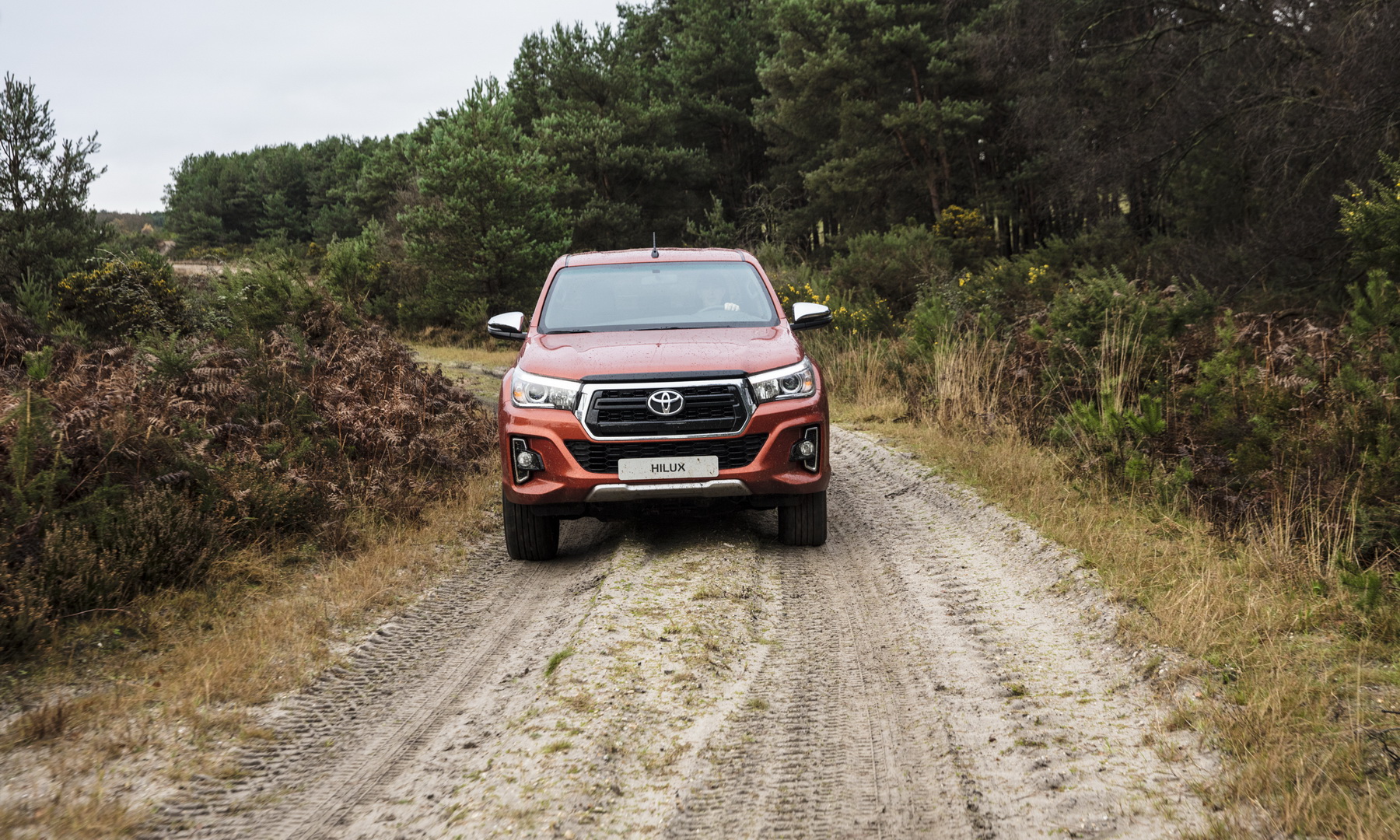 2019 toyota hilux invincible x 86 Toyota Hilux Gains New Invincible X Range-Topping Trim And Limited Edition In UK
