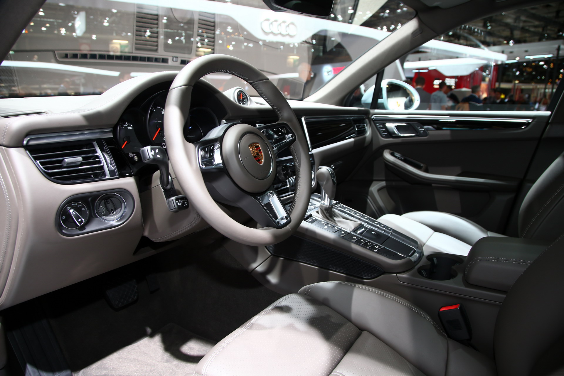 Porsche 14 2018 Paris Auto Show Gallery: Porsche